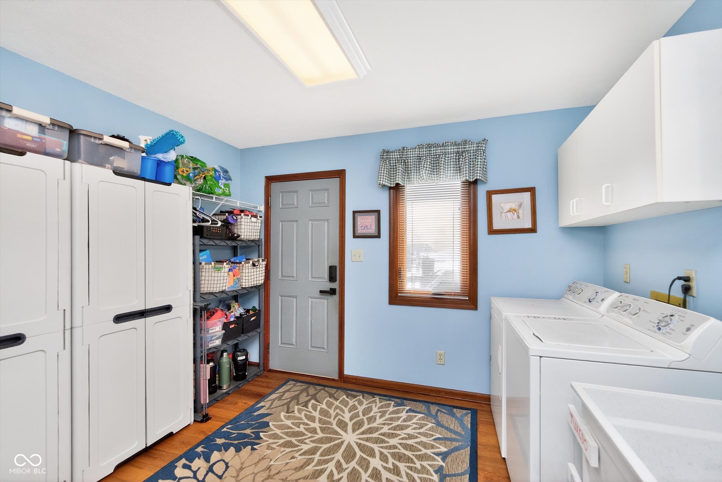 2020 S Oakwood Drive