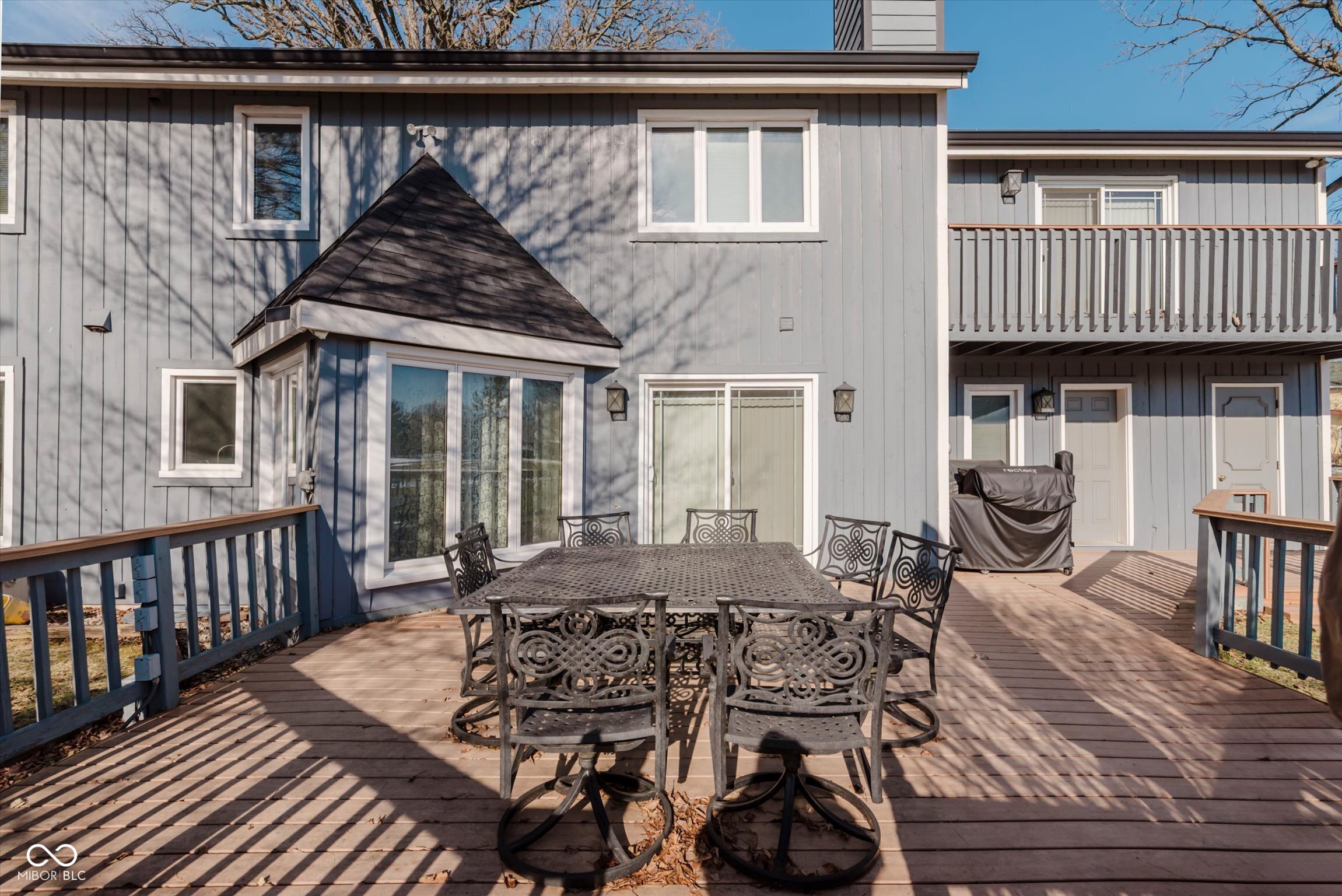 2020 S Oakwood Drive