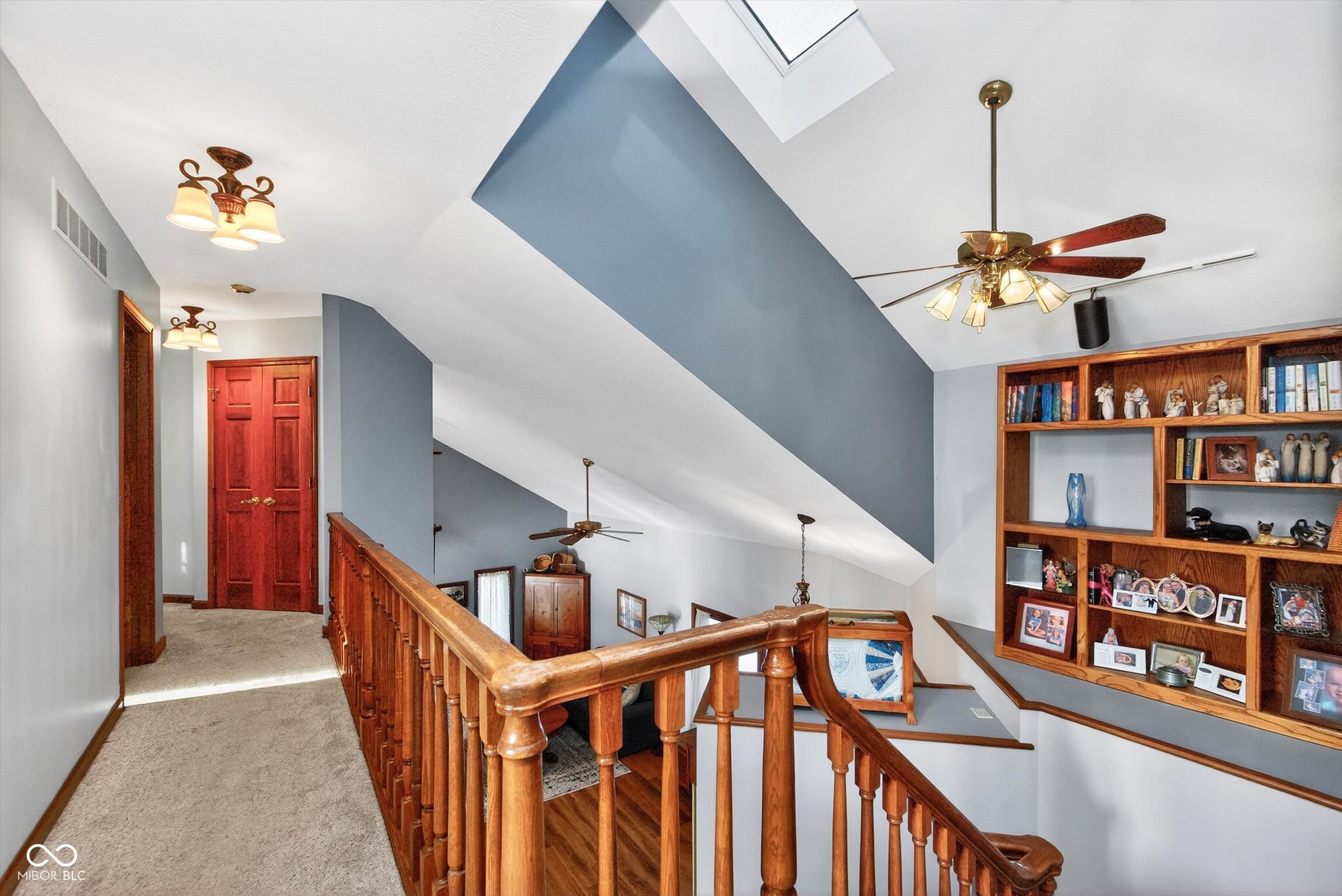 2020 S Oakwood Drive