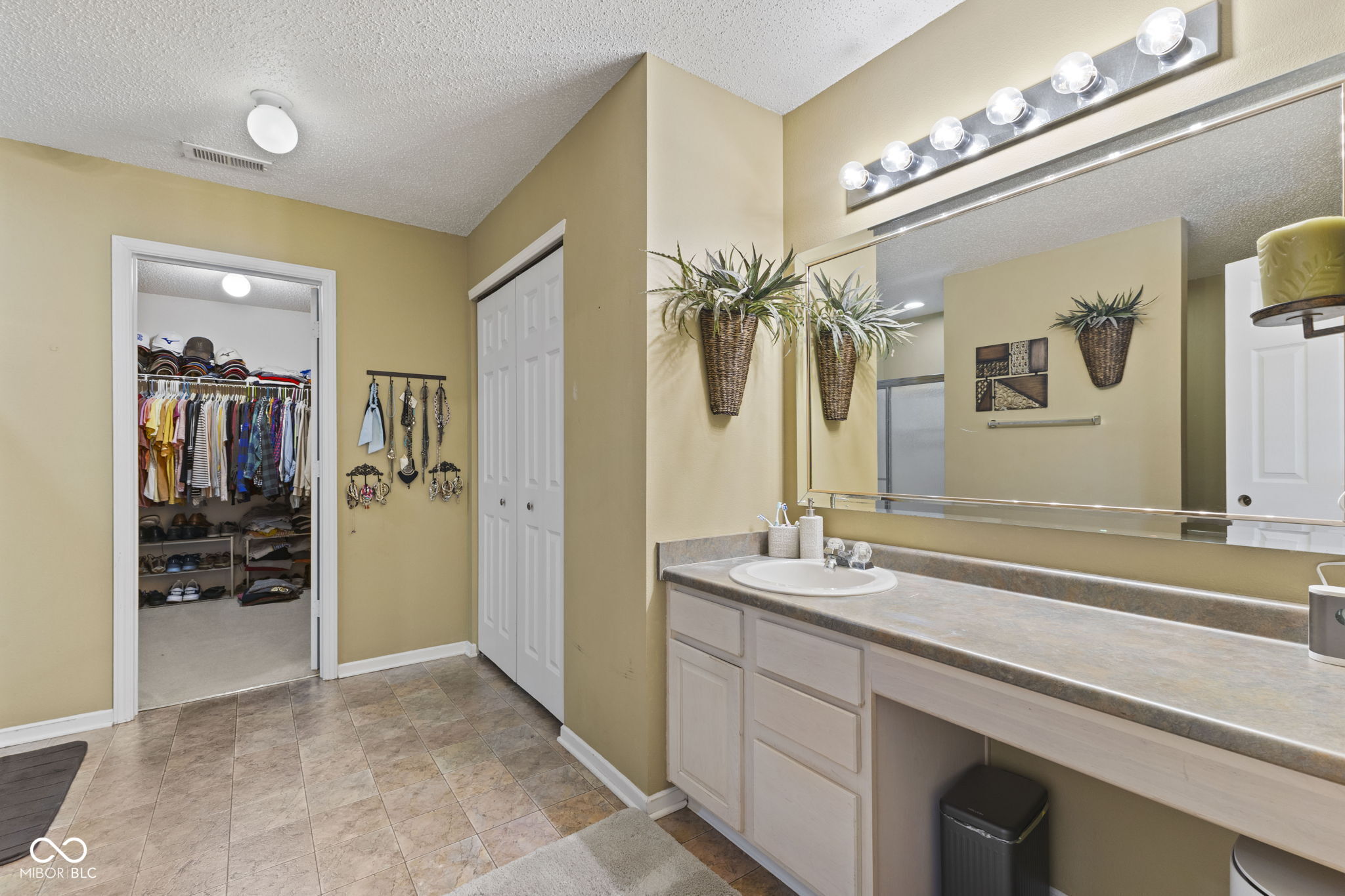 13424 N Badger Grove Drive