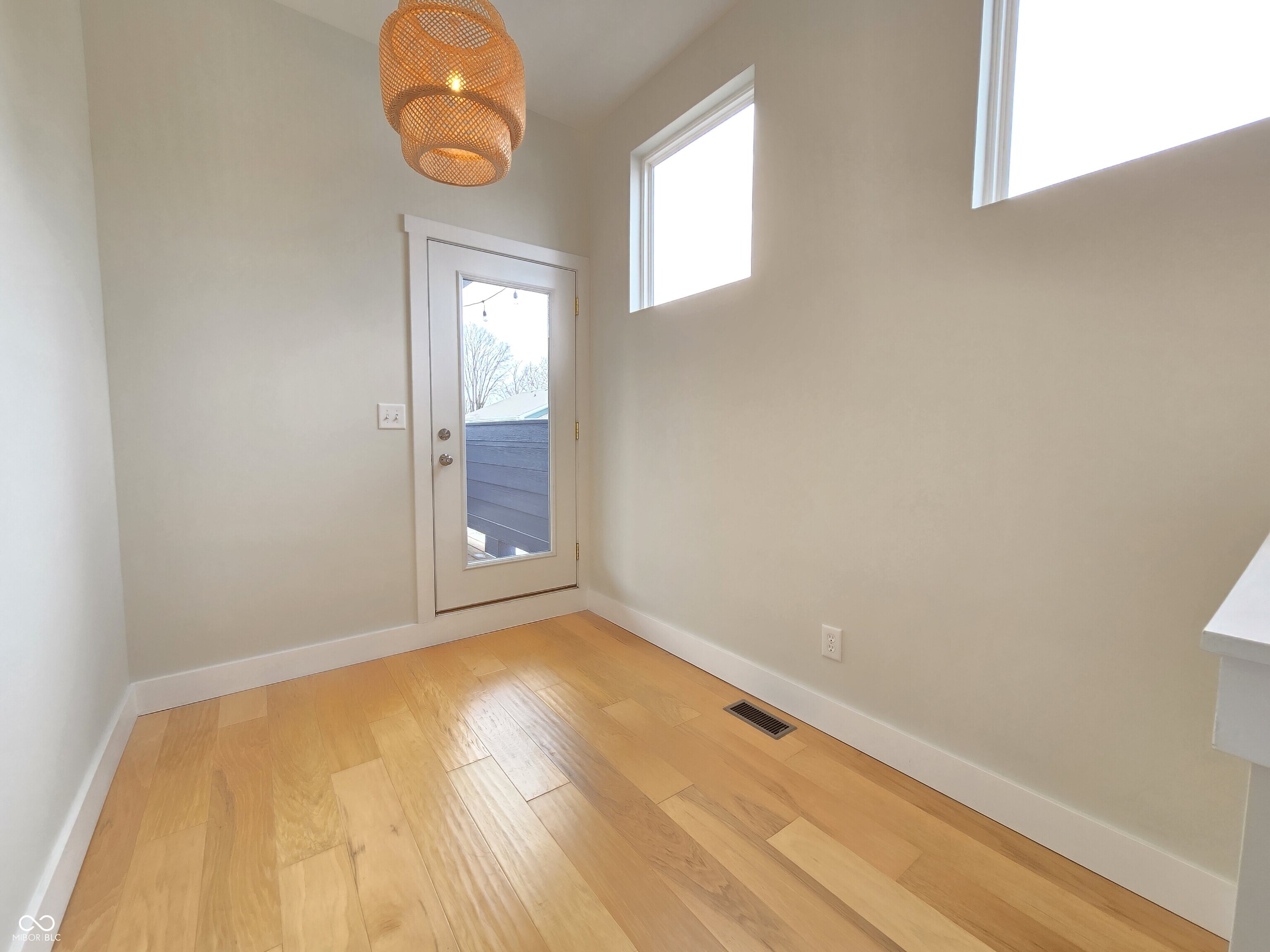 1226 Cottage Avenue