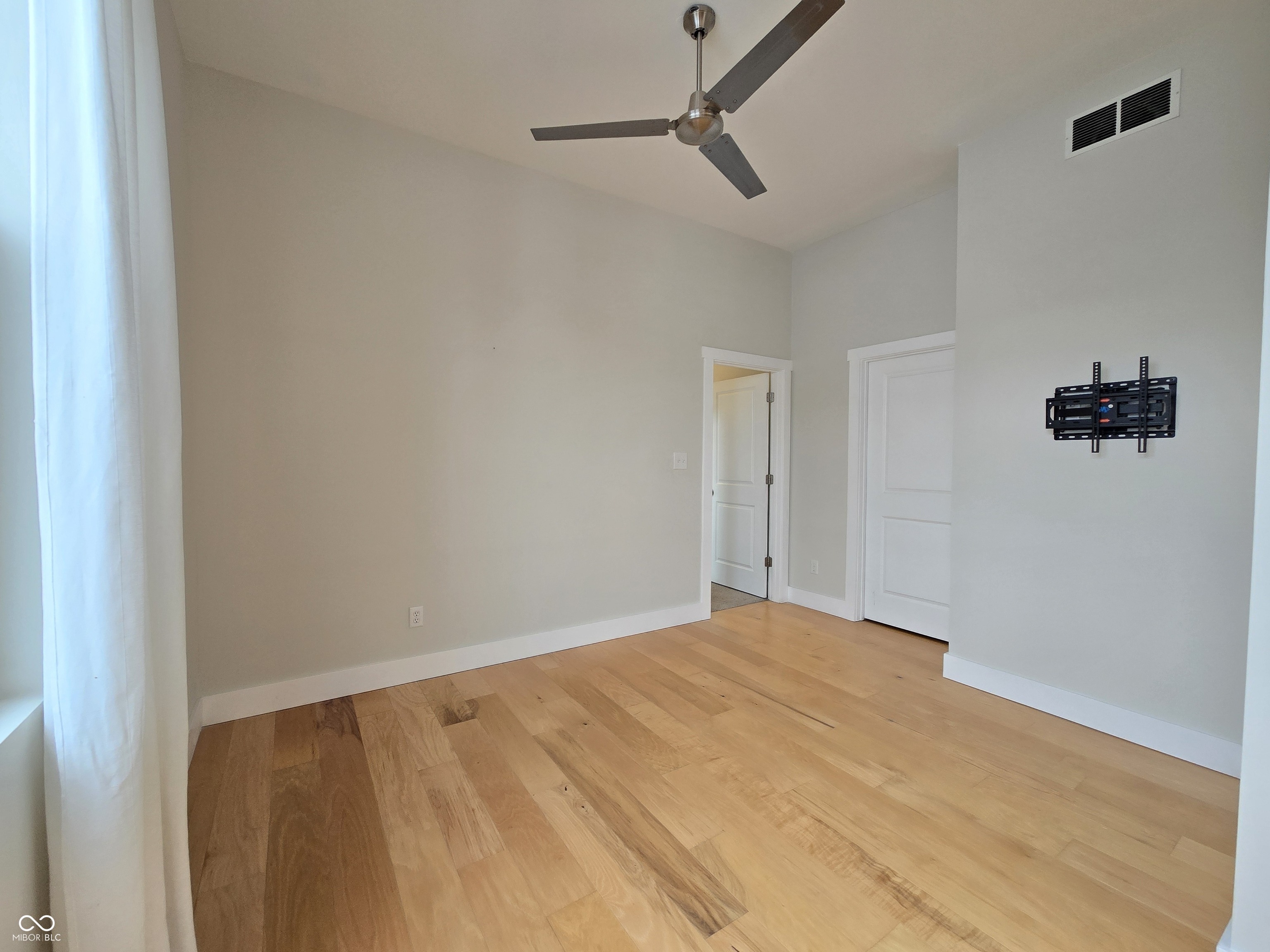 1226 Cottage Avenue