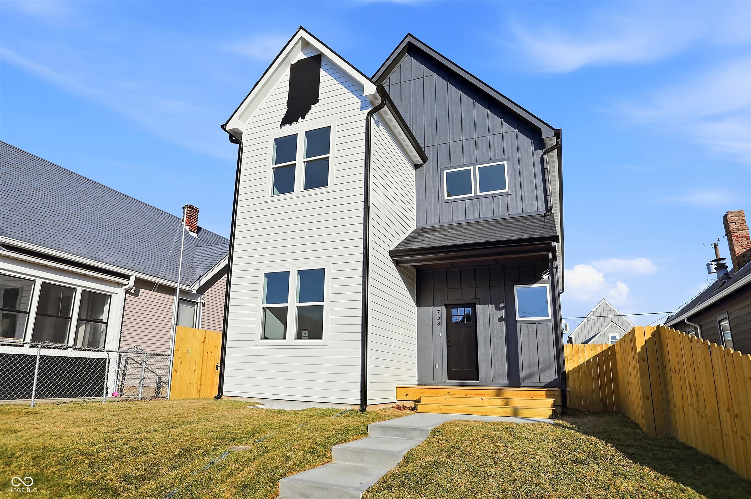 738 Cottage Avenue