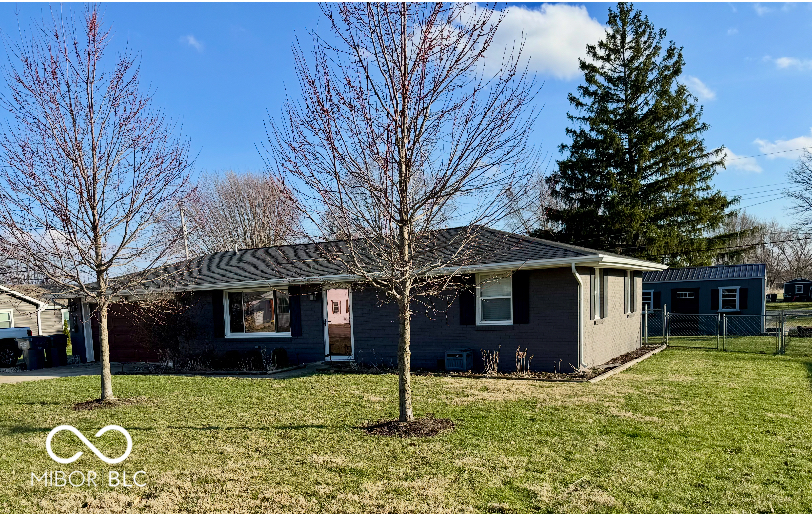 105 Willow Lane