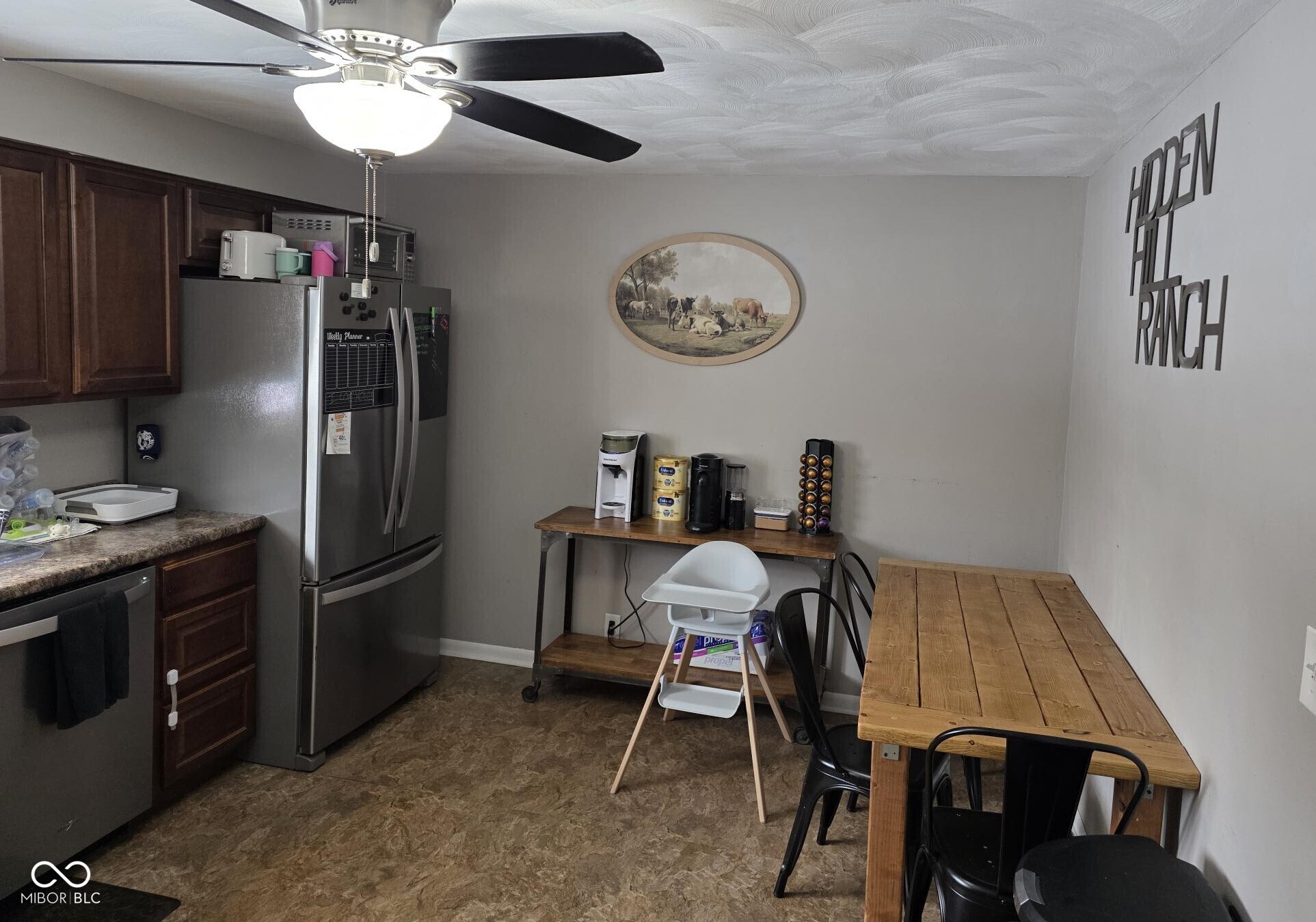 105 Willow Lane