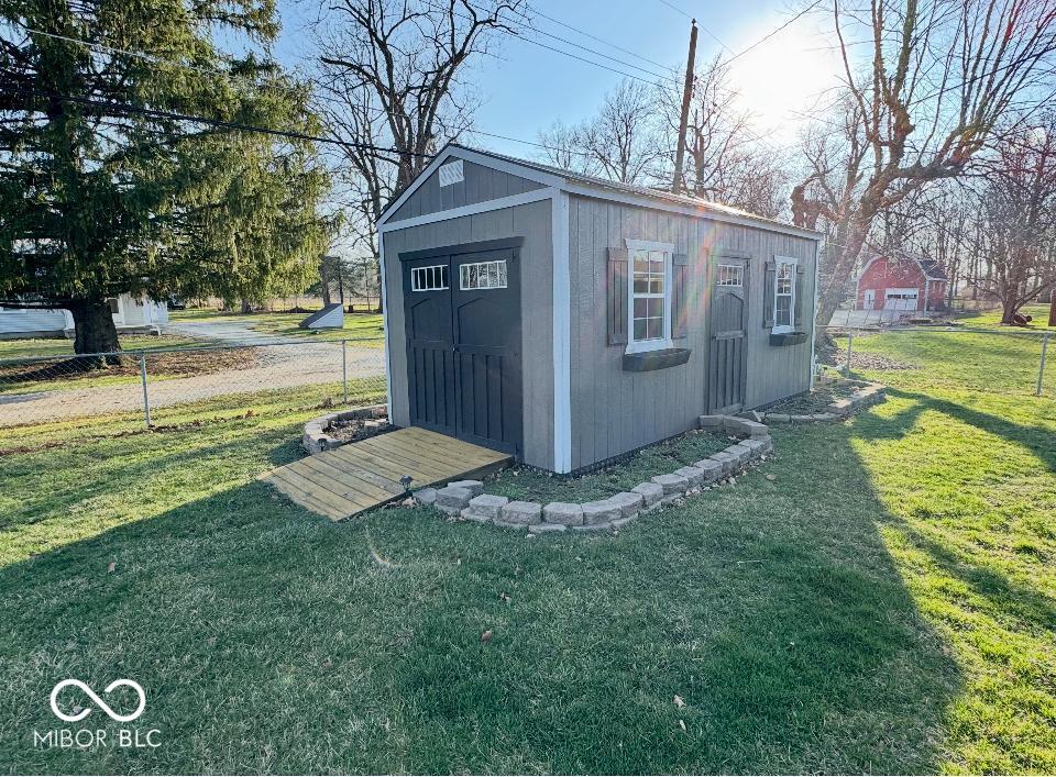 105 Willow Lane