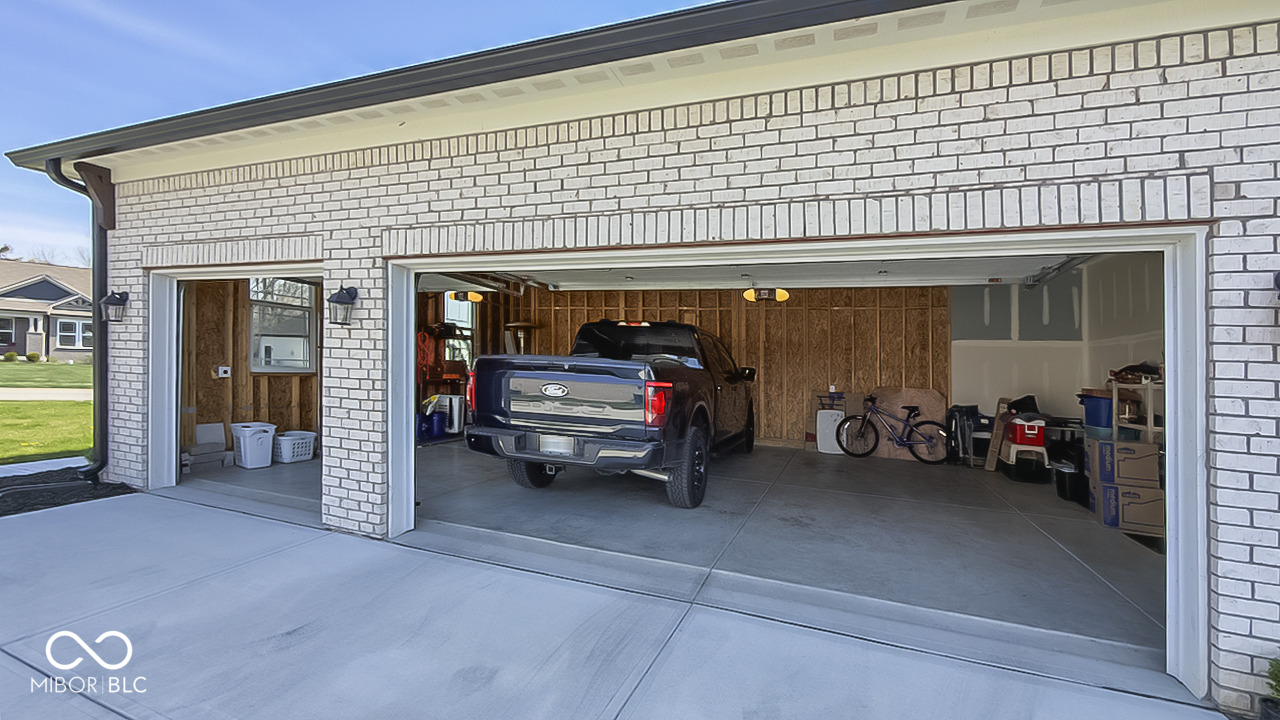 110 Saundra Drive