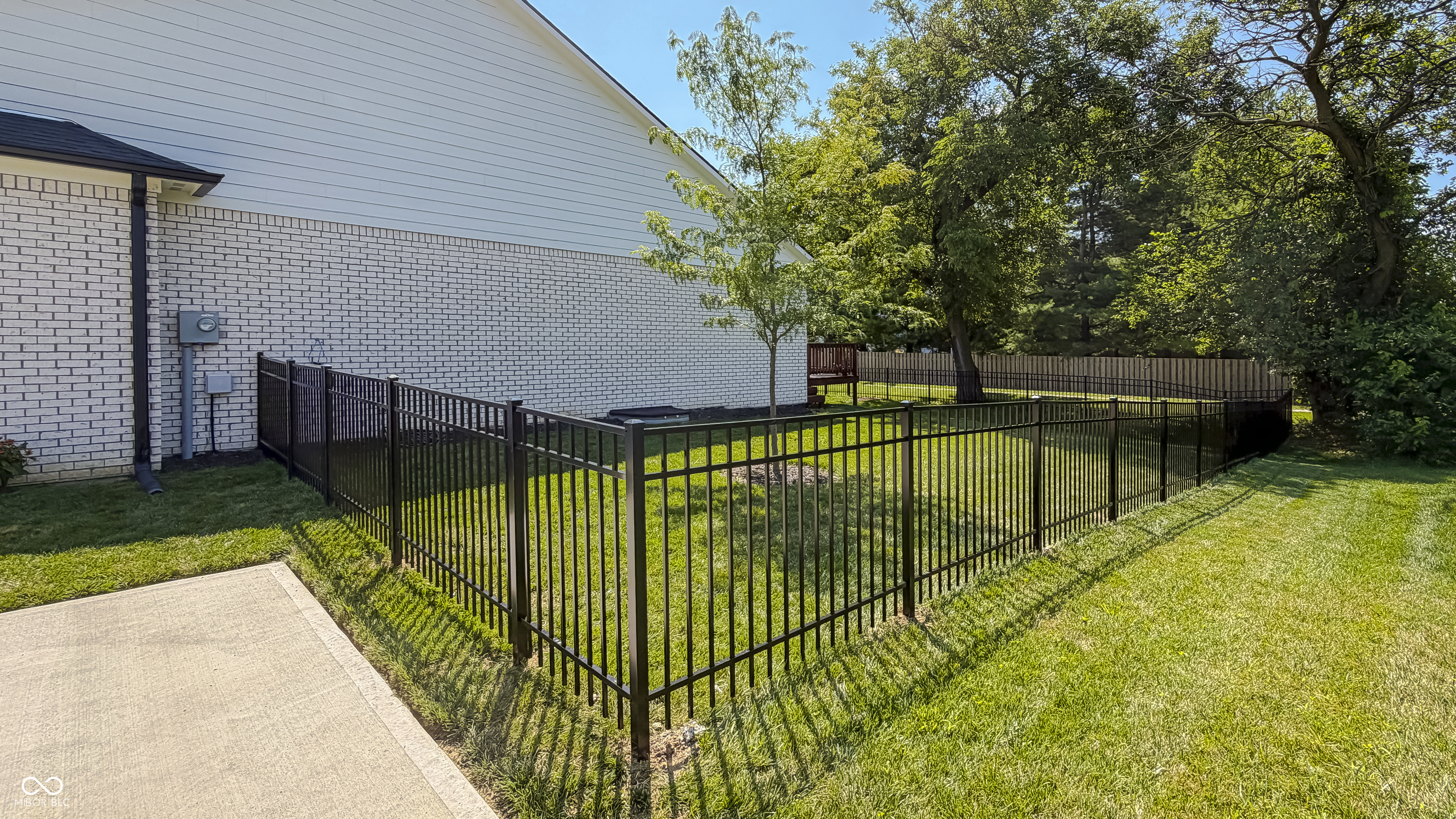 110 Saundra Drive
