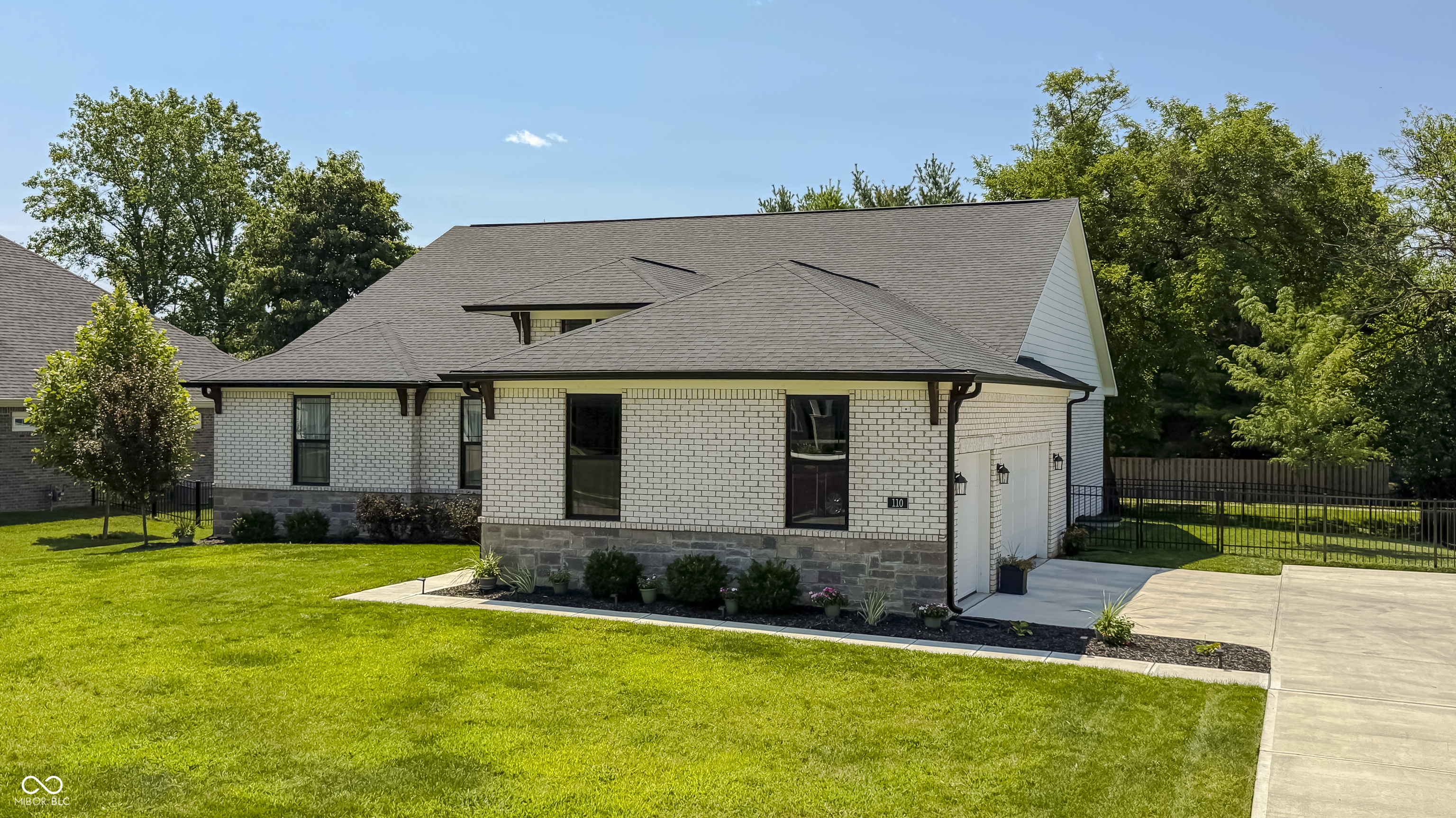 110 Saundra Drive