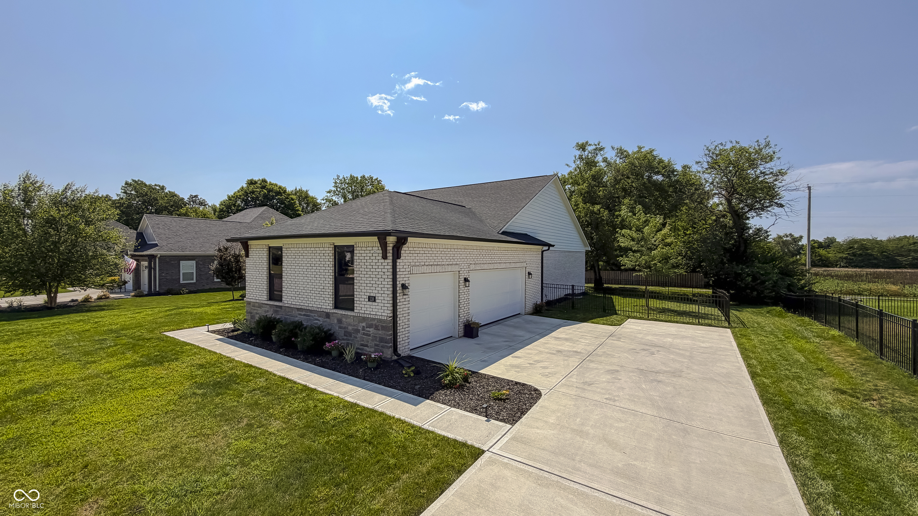 110 Saundra Drive