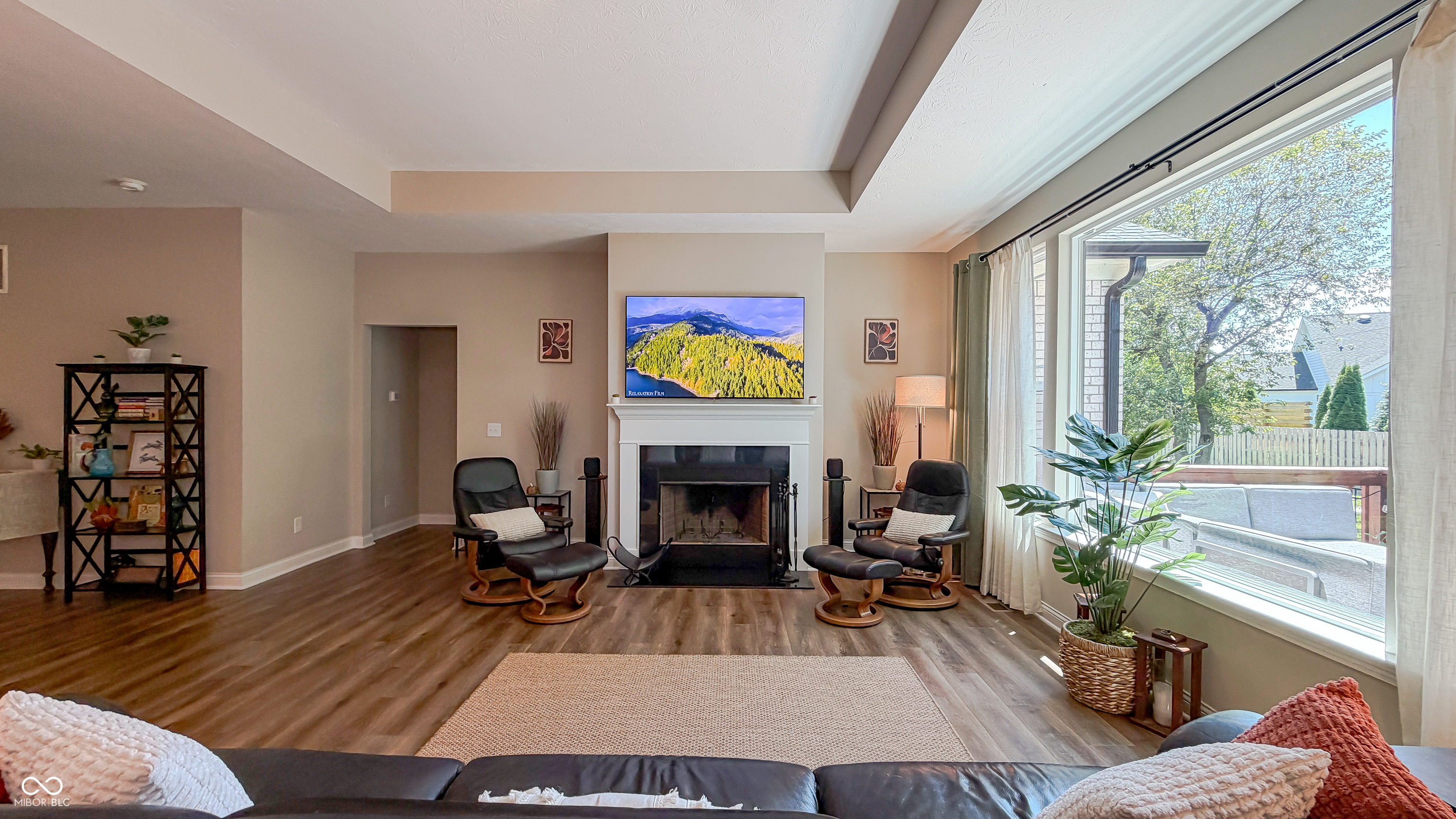 110 Saundra Drive