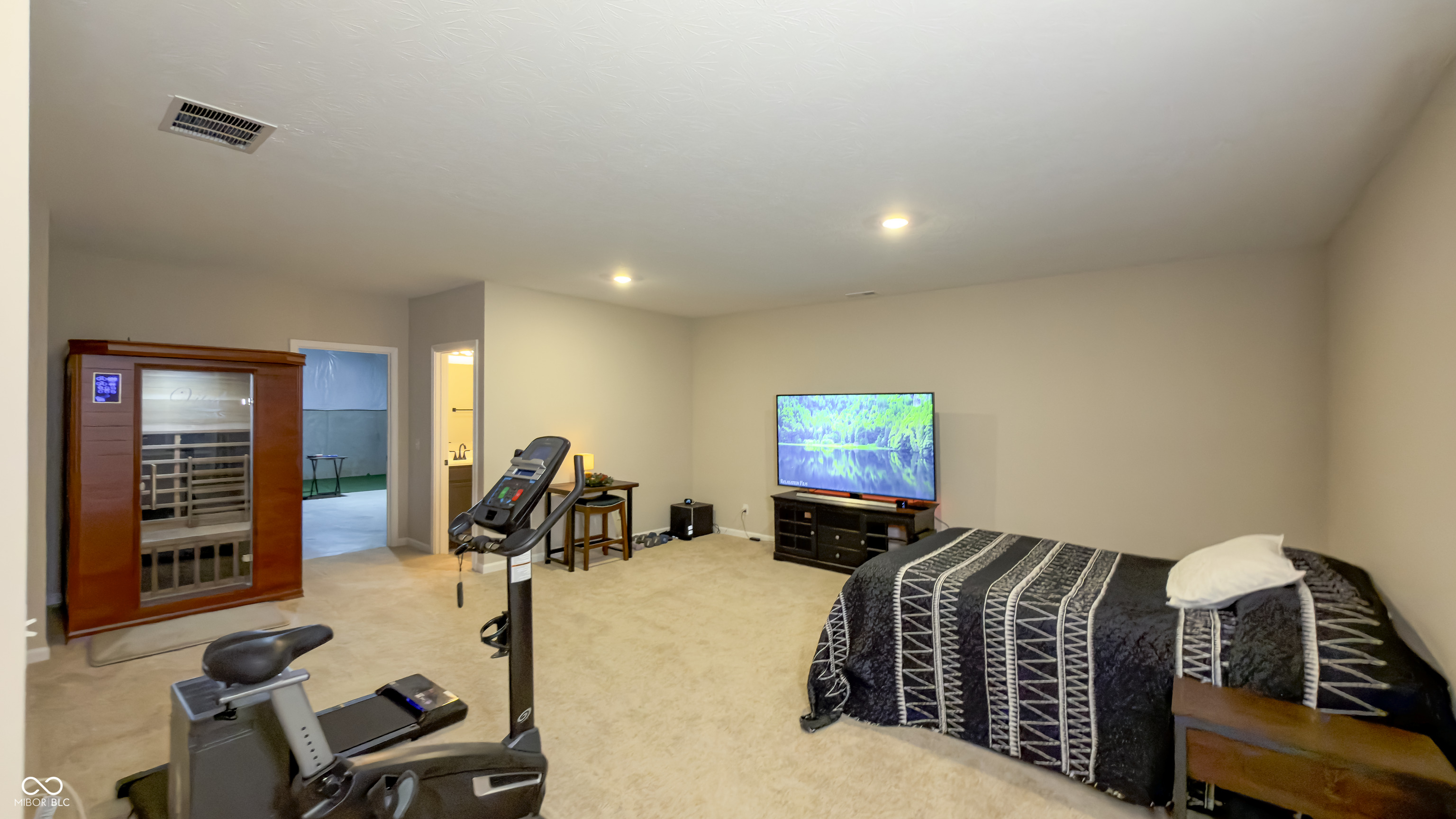 110 Saundra Drive