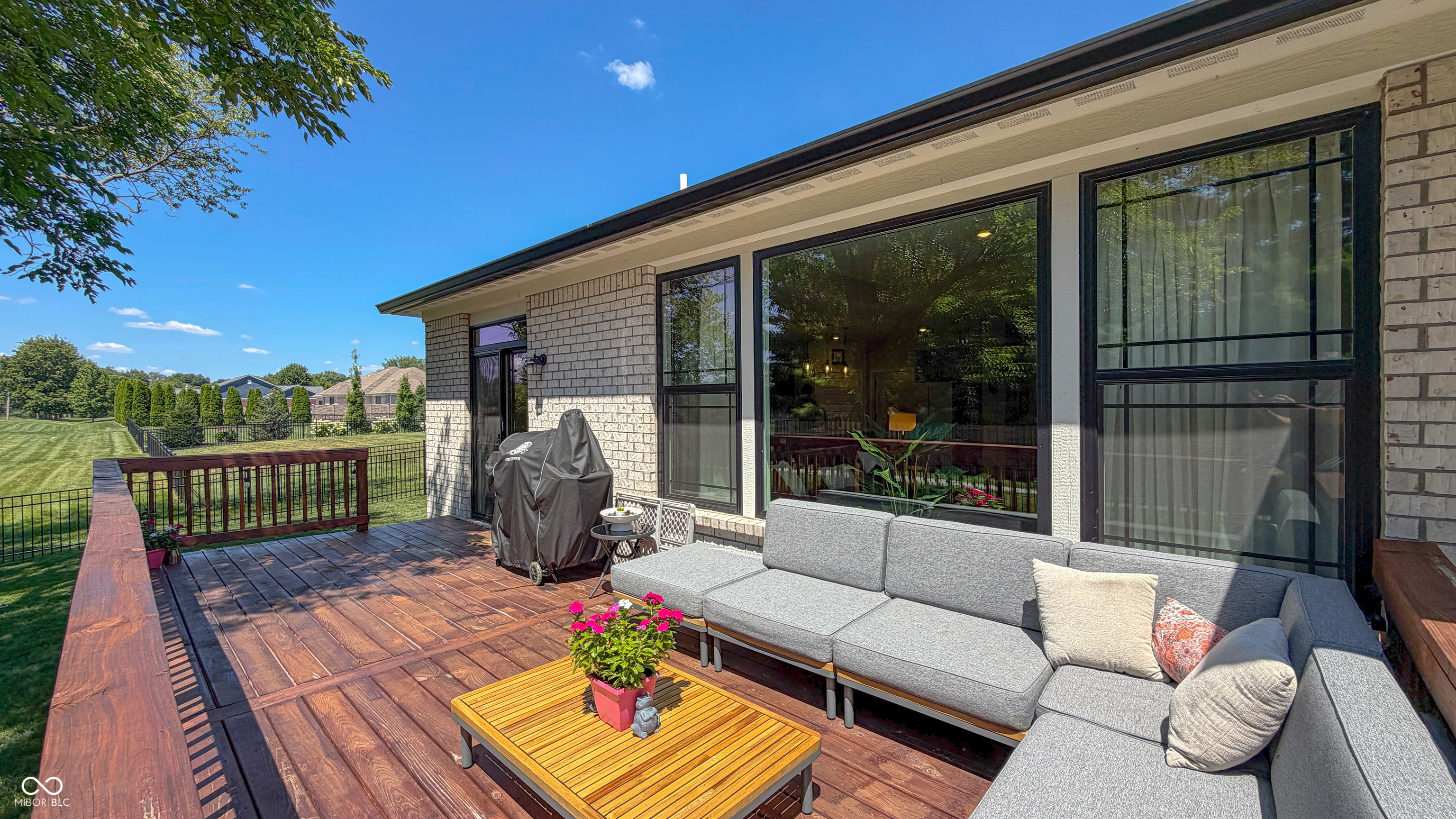 110 Saundra Drive