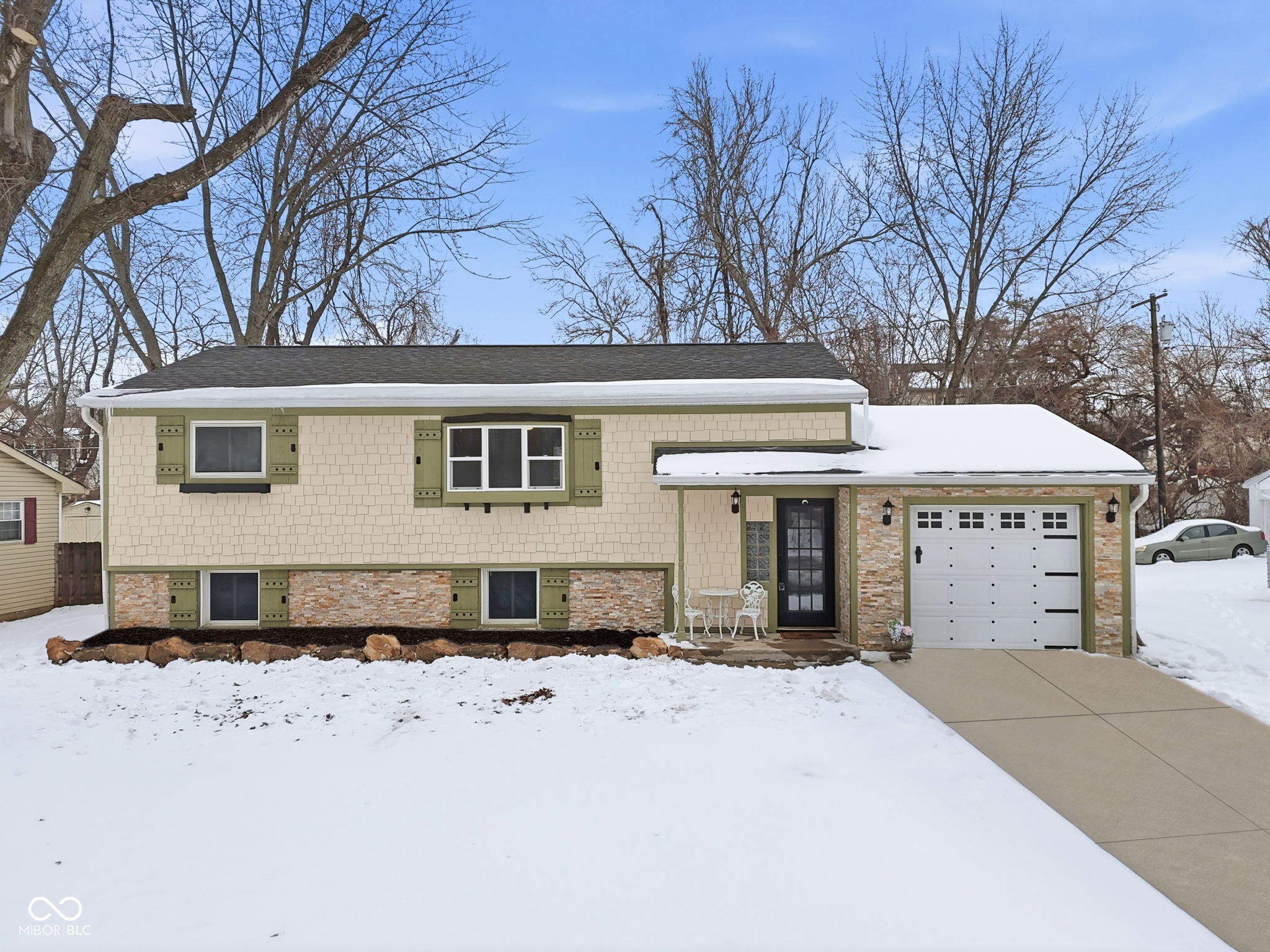 5003 Gambel Road