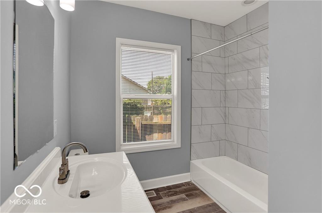 320 W 29th Street