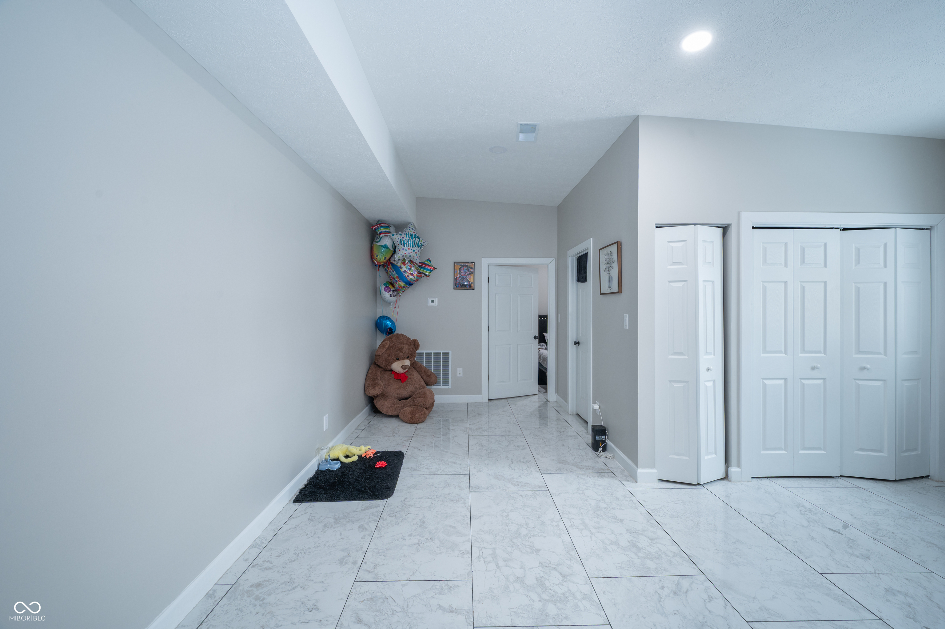2305 E Michigan Street