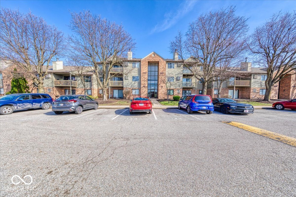 4351 Village Parkway Circle W Unit: 7