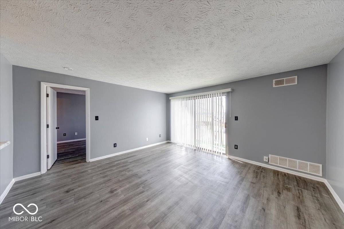 4351 Village Parkway Circle W Unit: 7