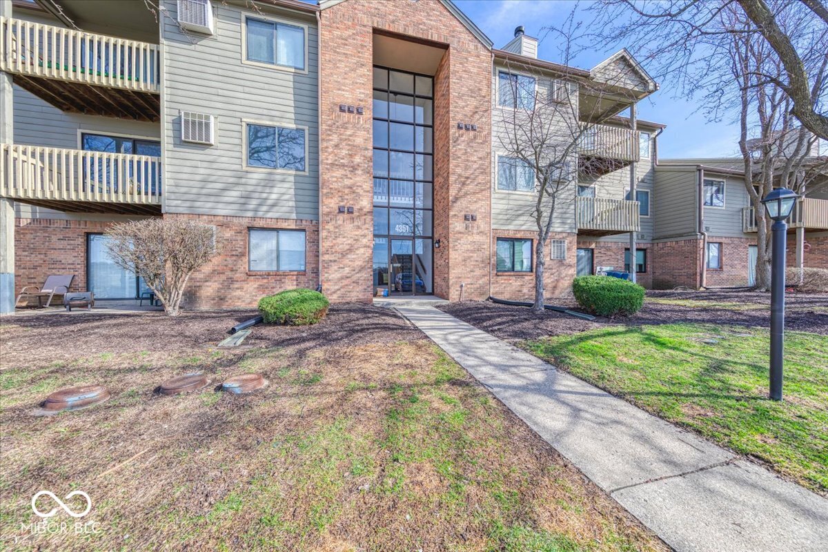 4351 Village Parkway Circle W Unit: 7