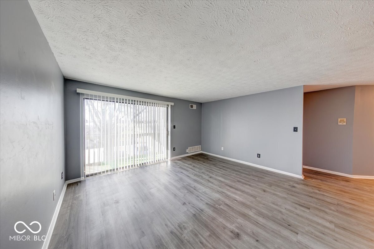 4351 Village Parkway Circle W Unit: 7