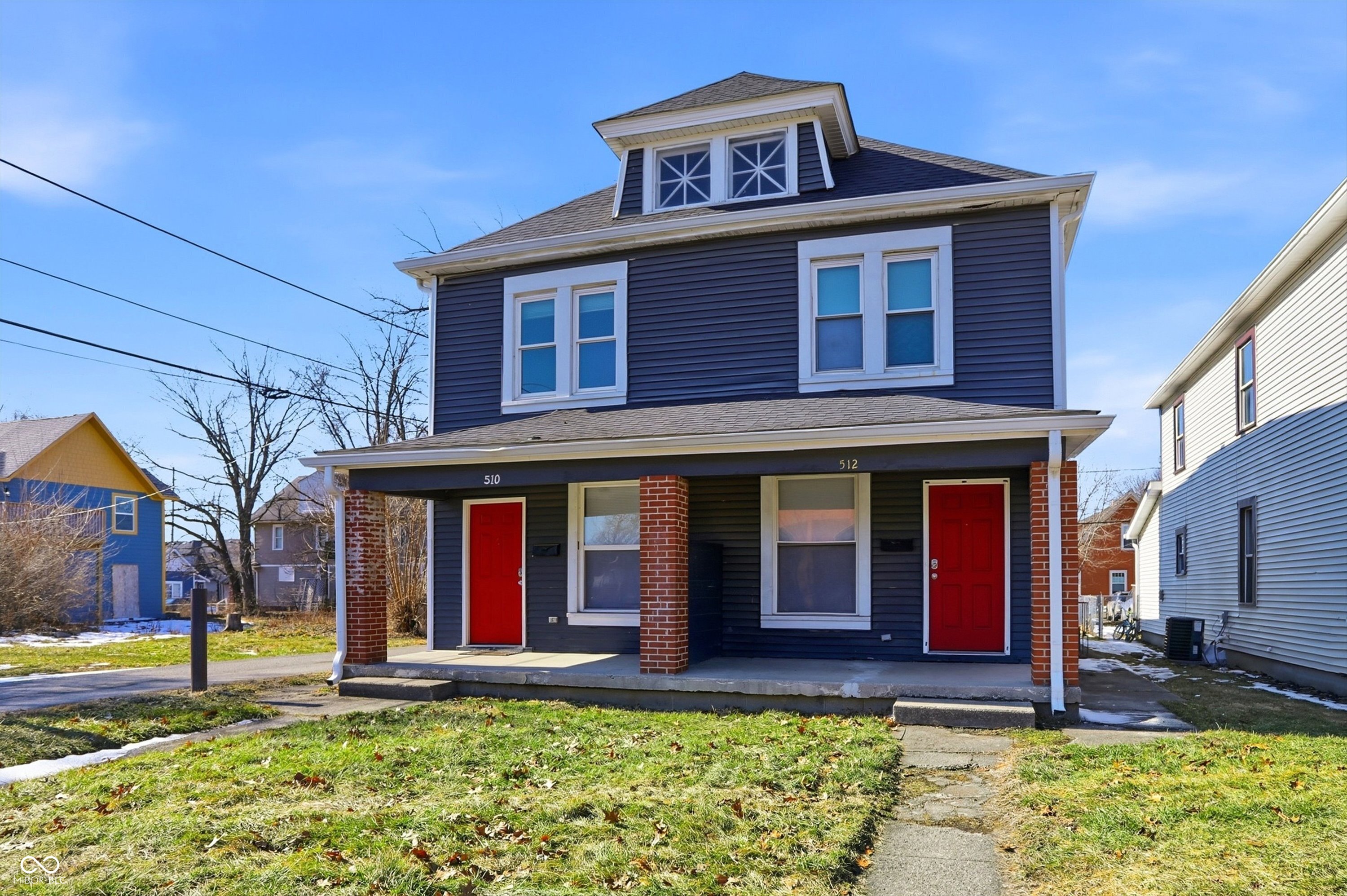 512 N Beville Avenue