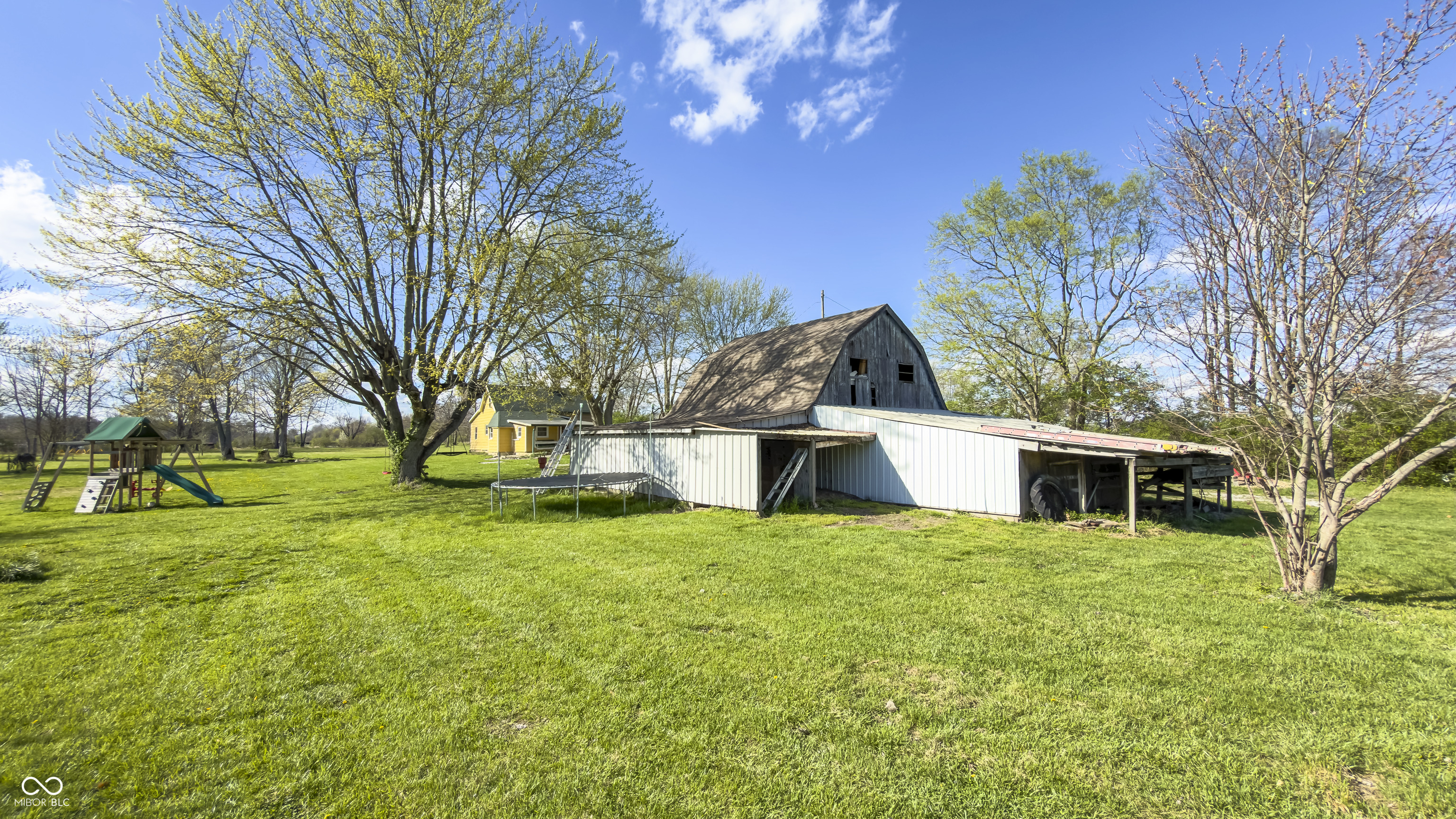 10565 E Southport Road