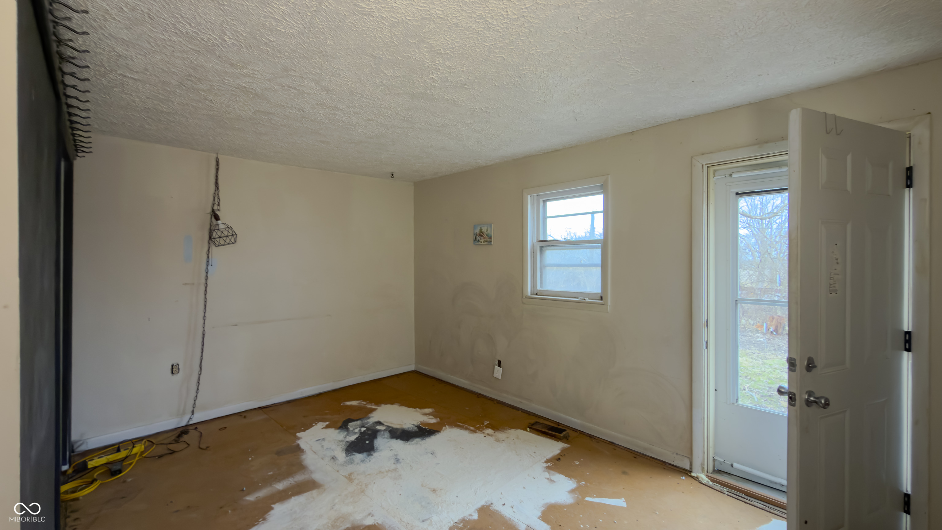 10565 E Southport Road