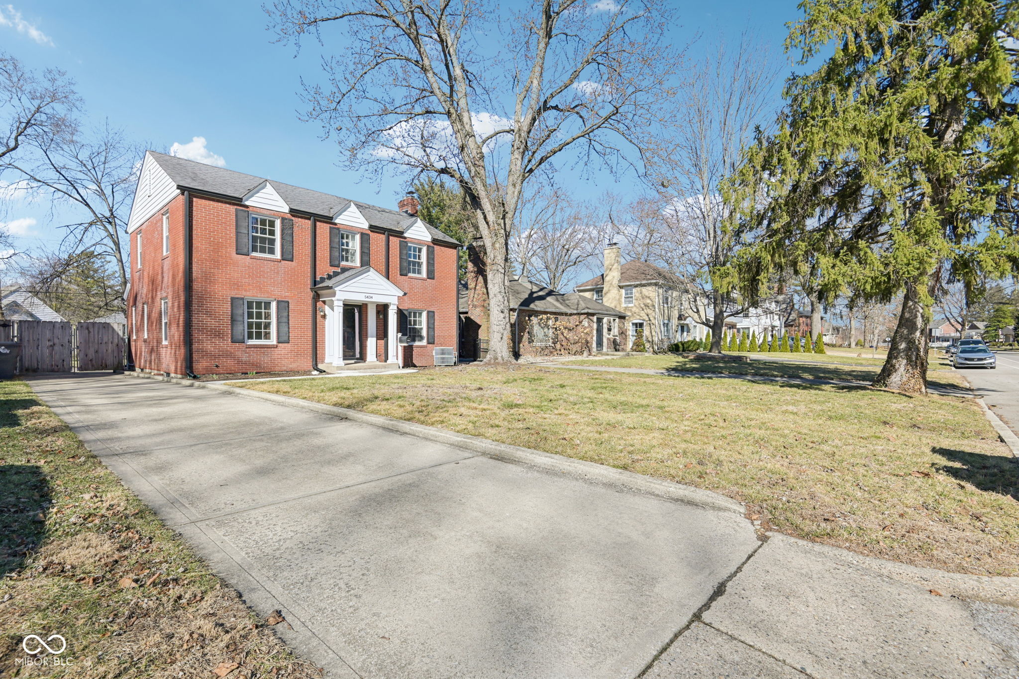 5434 N Capitol Avenue
