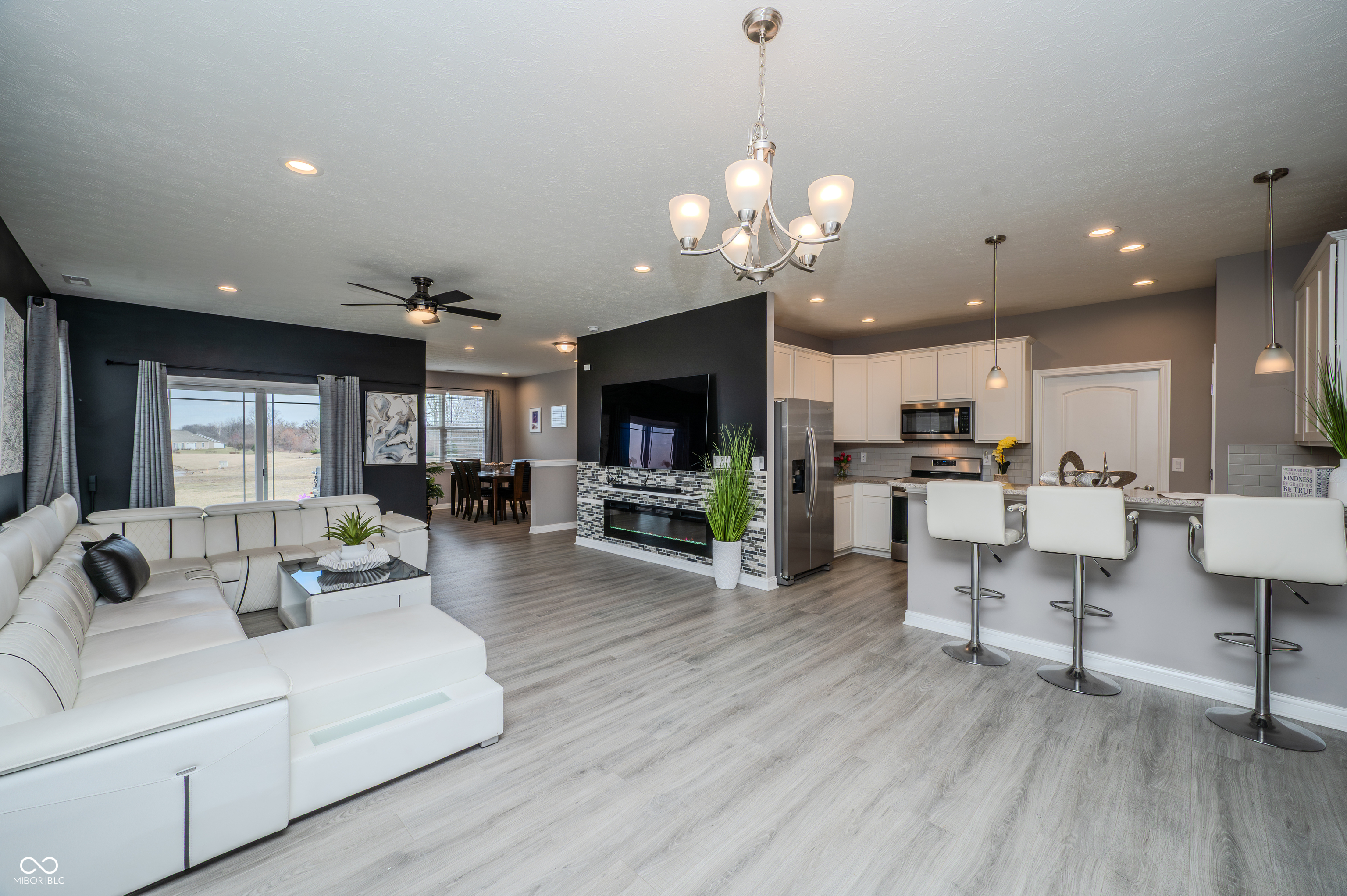 1565 Sadler Way