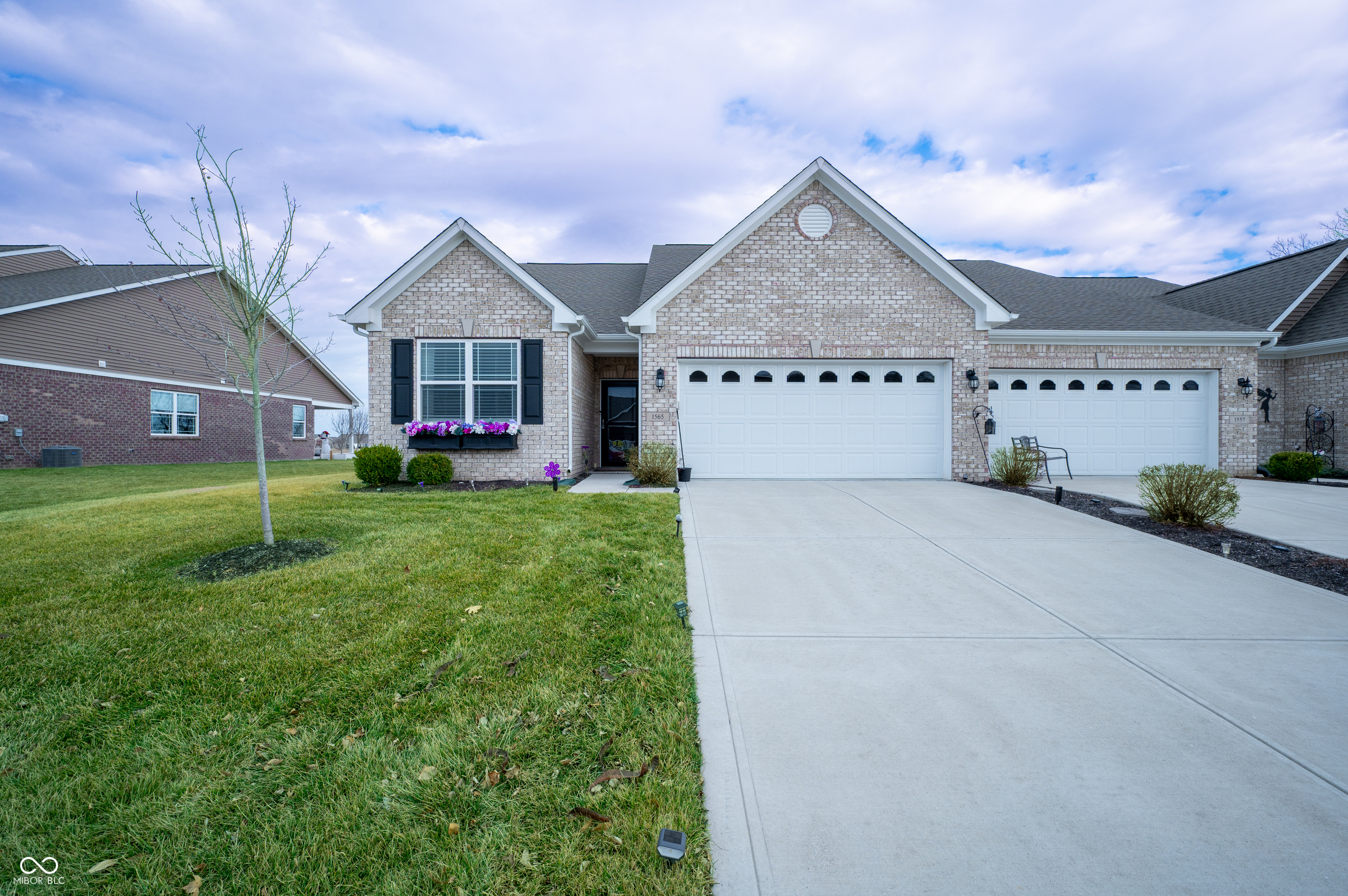 1565 Sadler Way