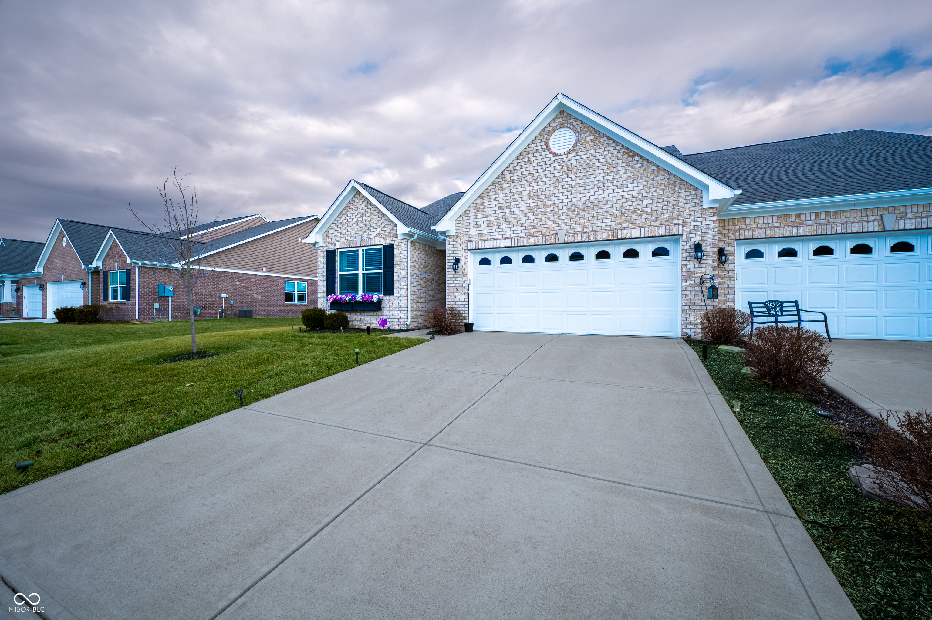 1565 Sadler Way