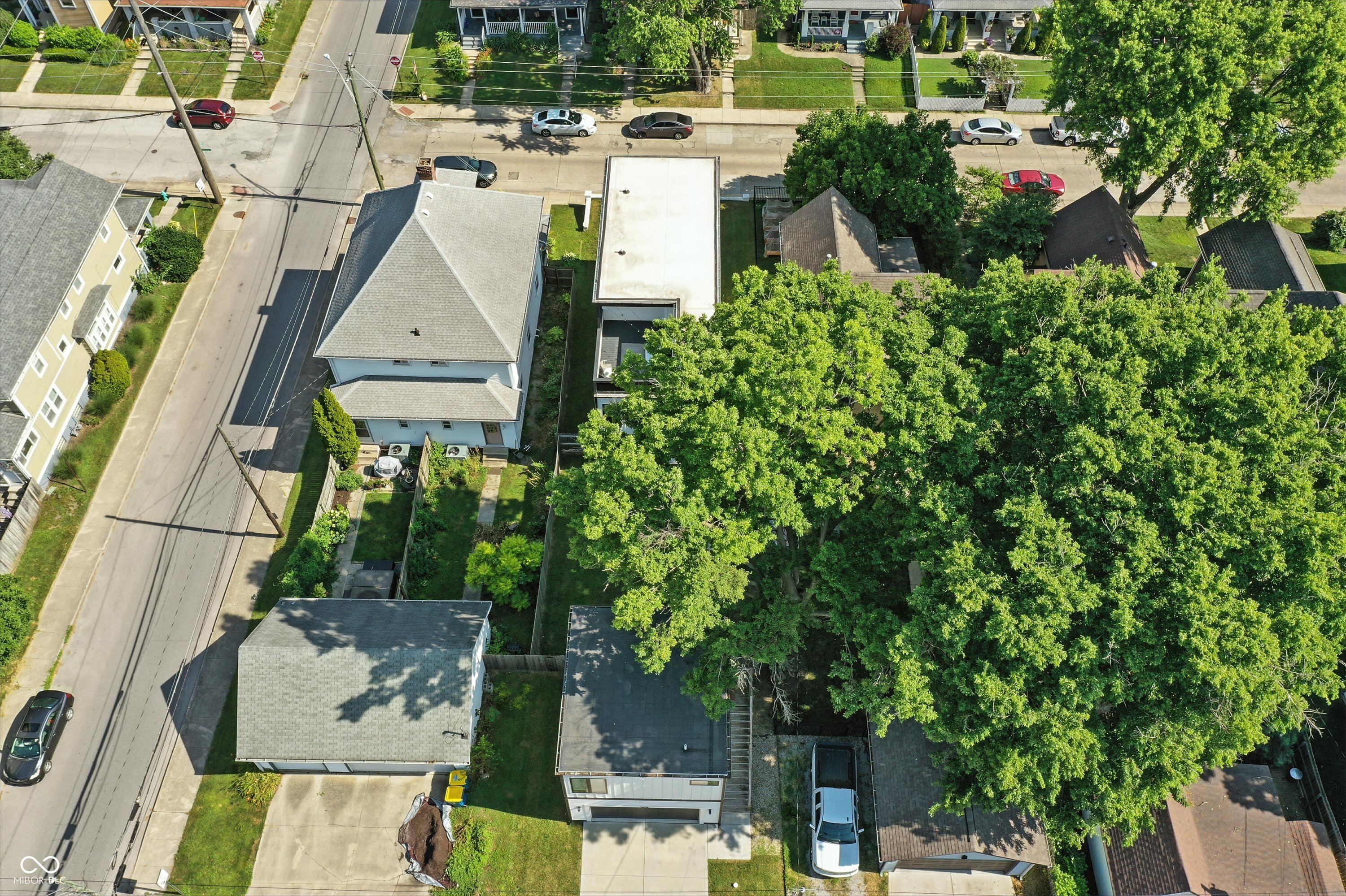 1405 E Vermont Street