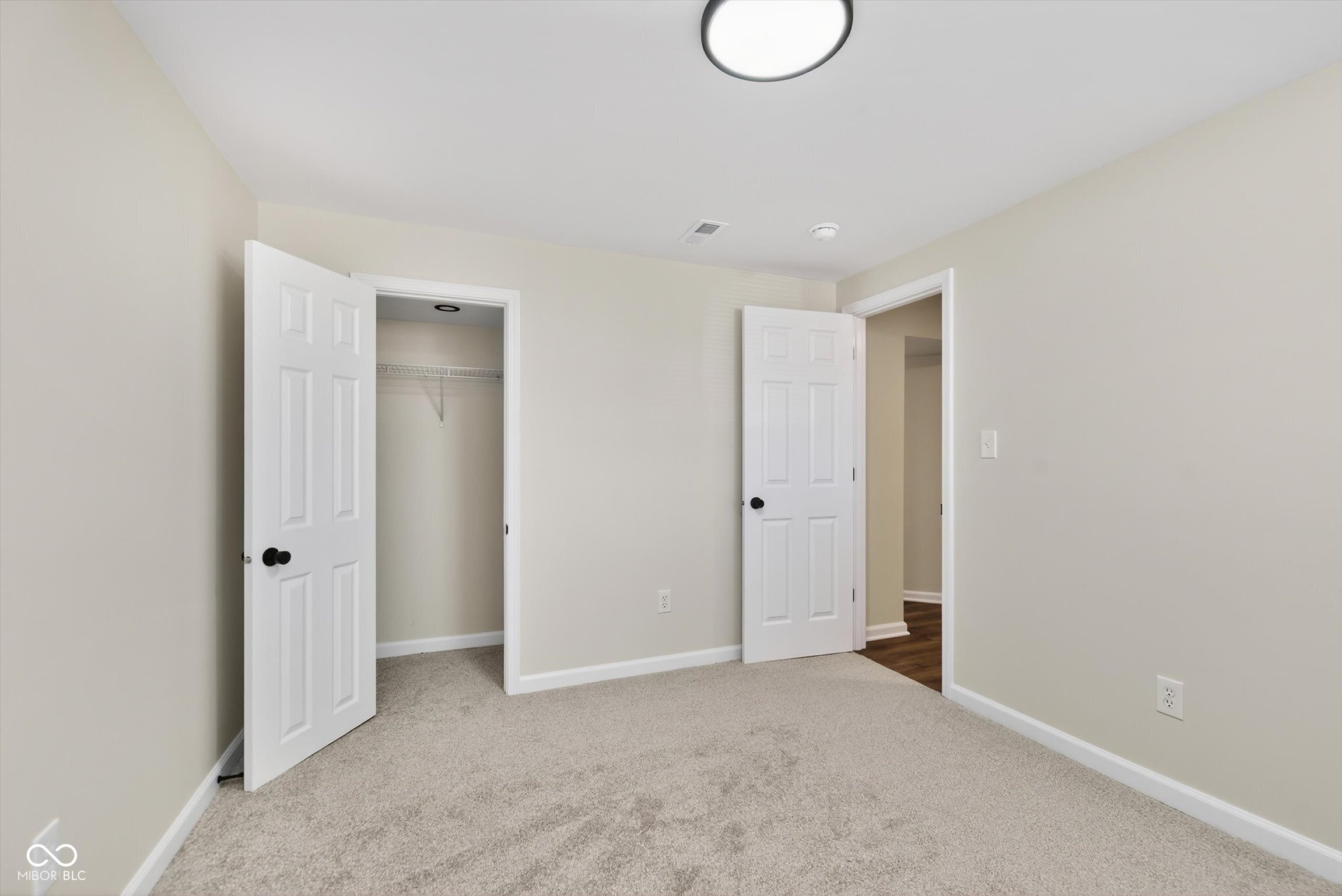 5625 Gateway Drive