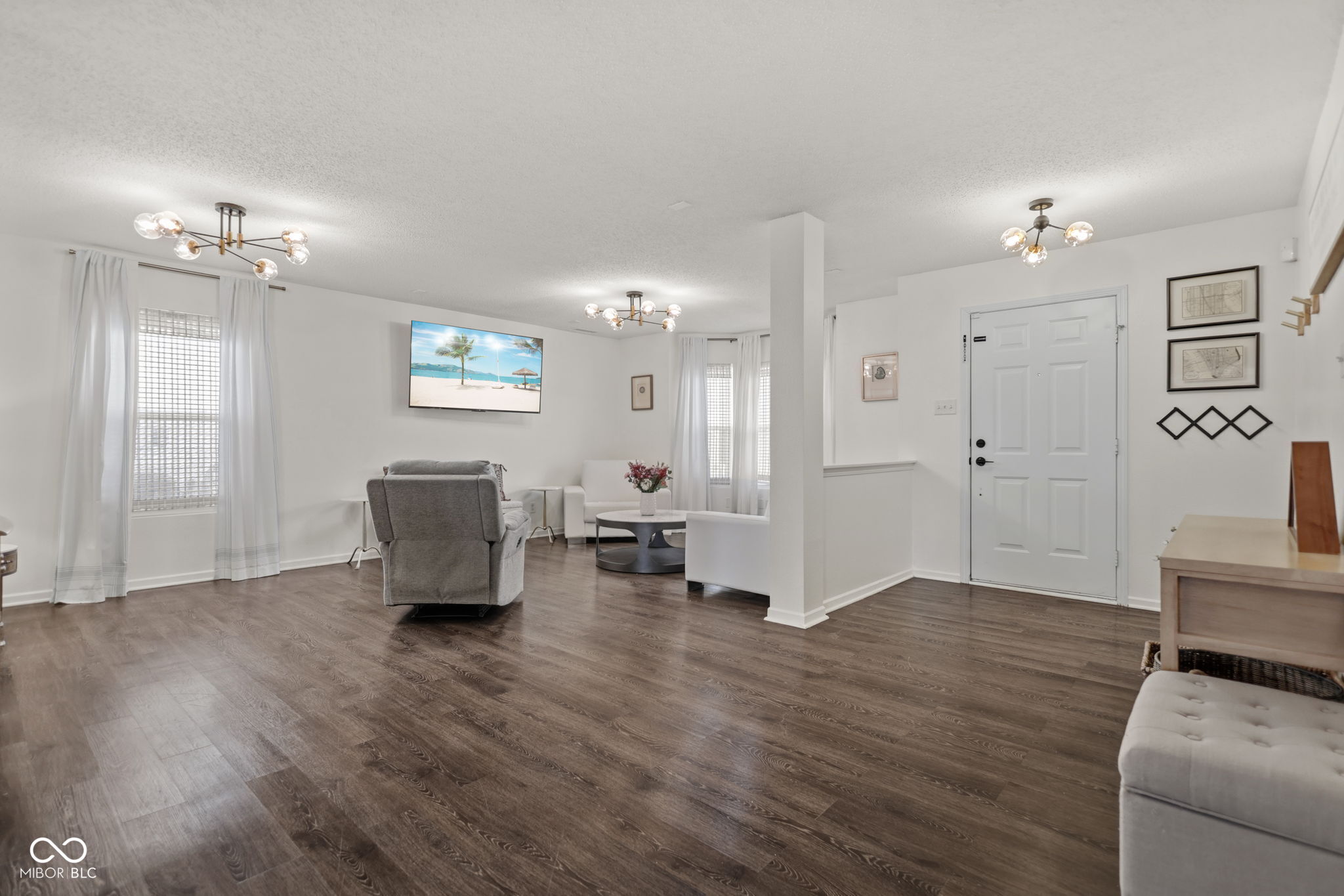3258 Hemlock Street
