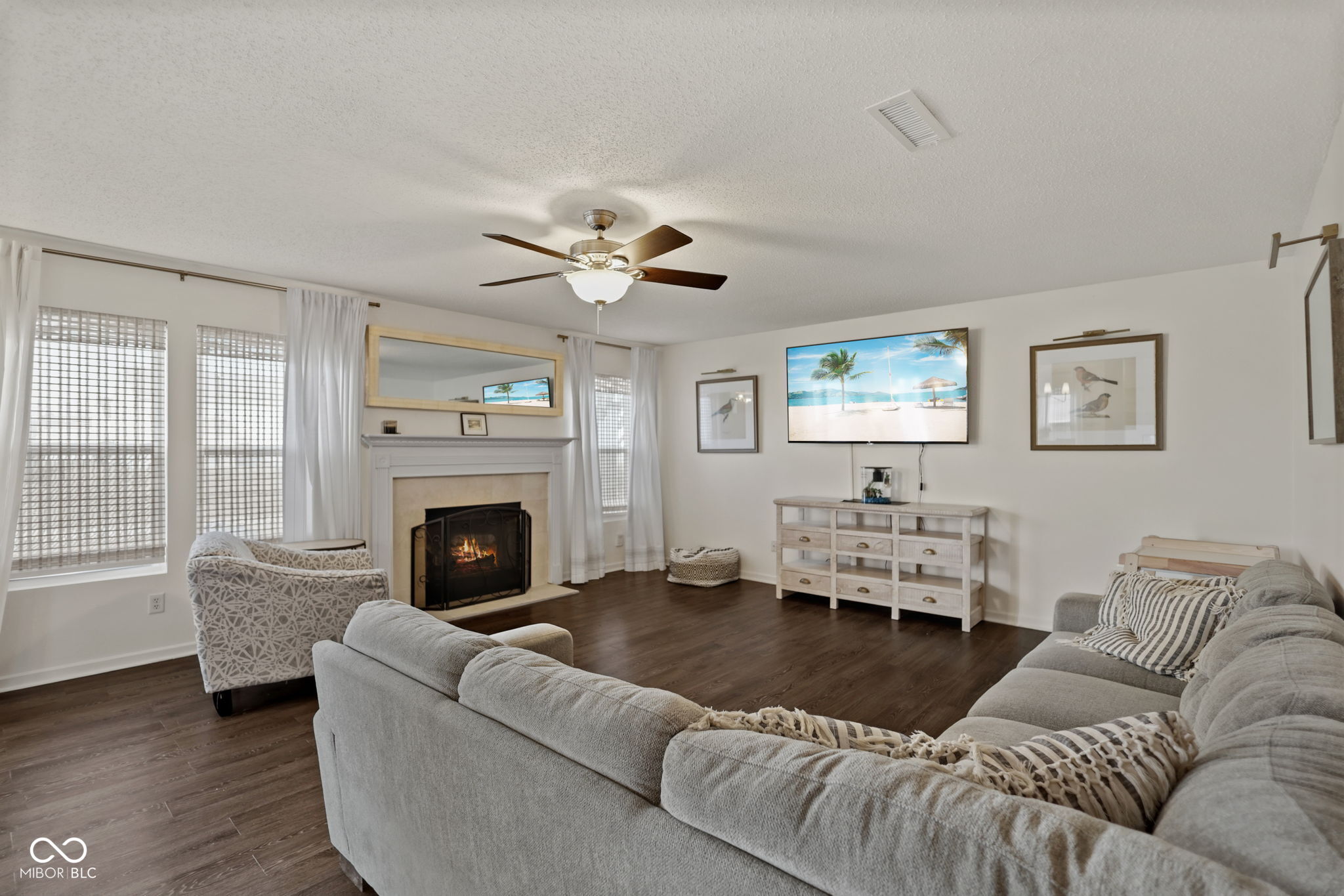3258 Hemlock Street