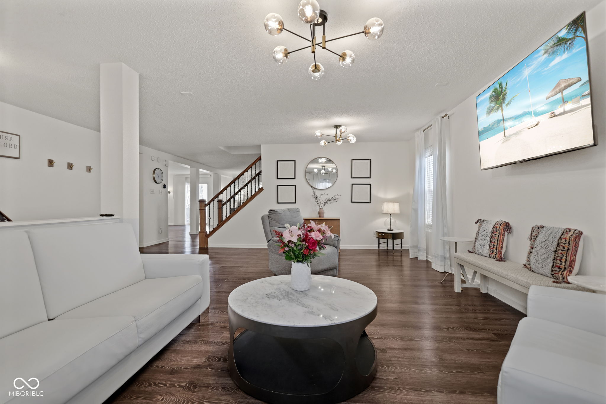 3258 Hemlock Street
