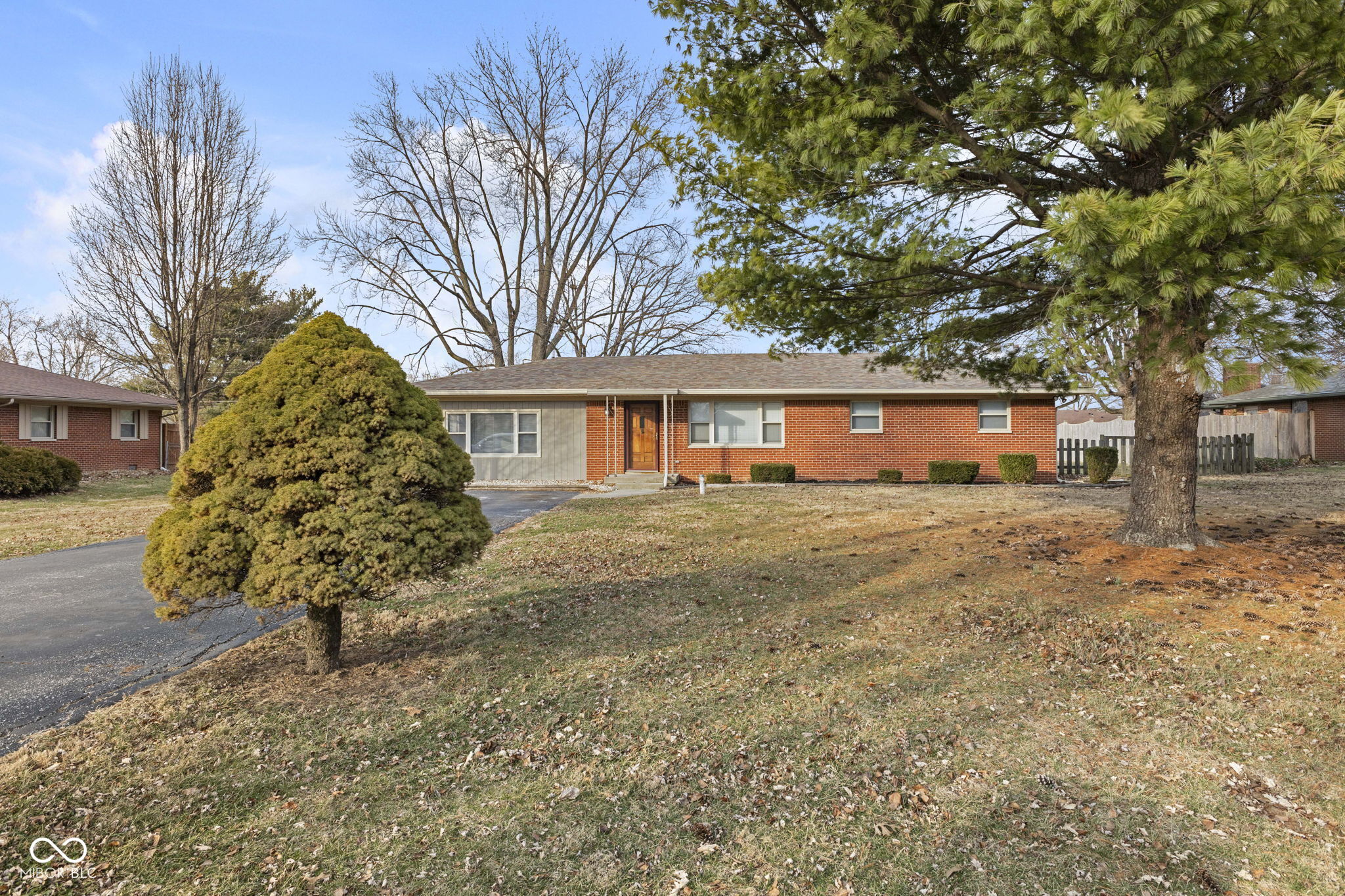 4330 N Dudley N Drive