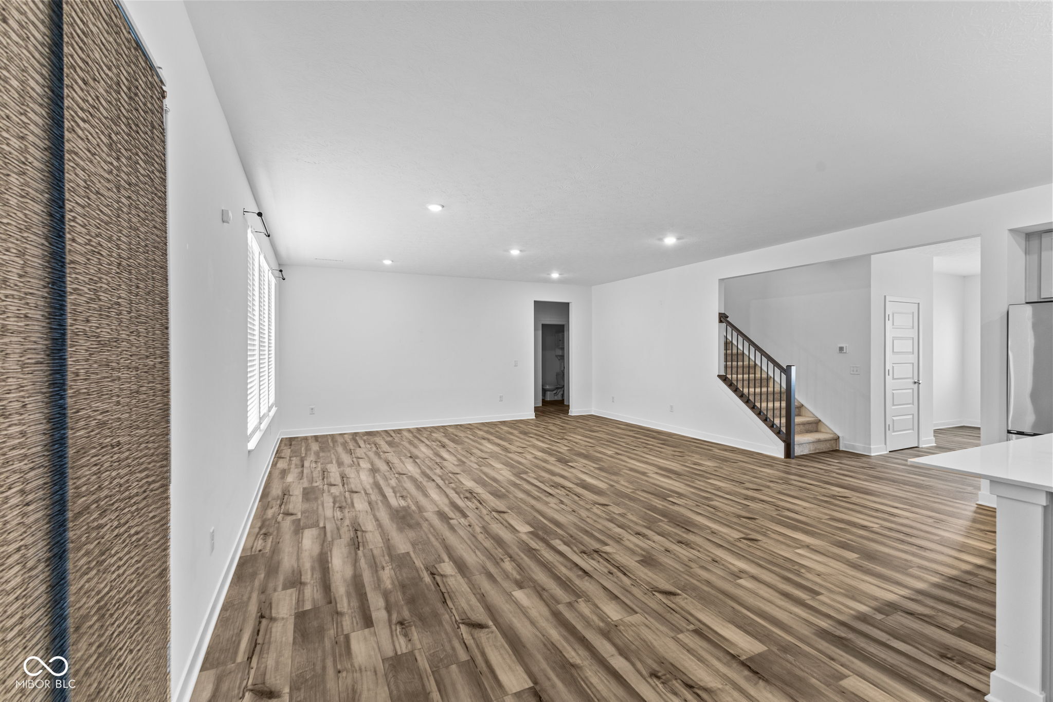 1046 Elmwood Lane