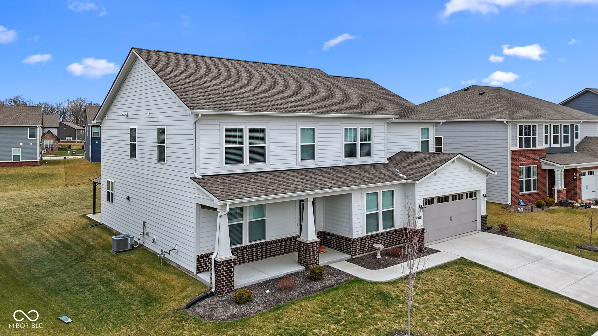 1046 Elmwood Lane