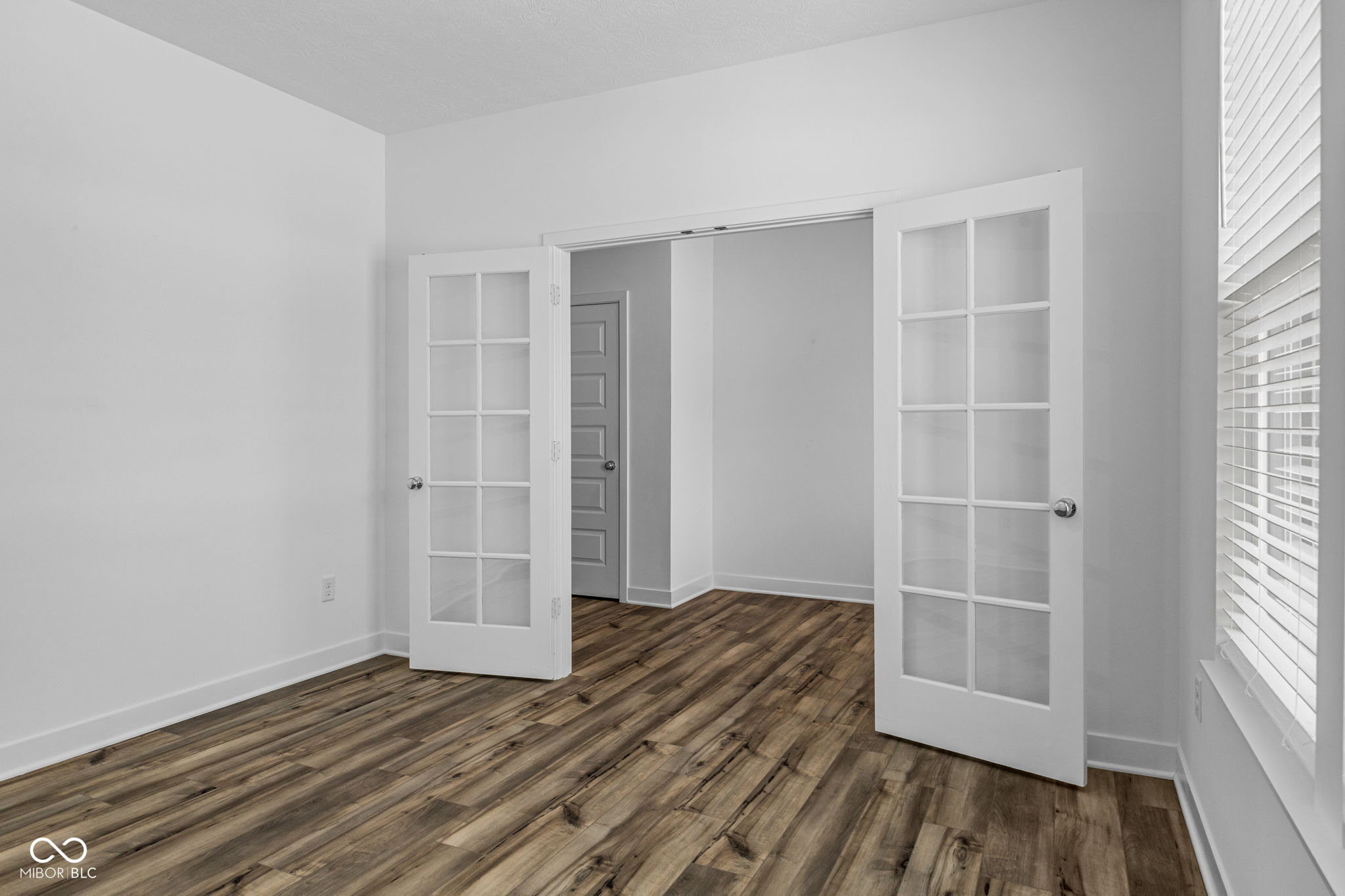 1046 Elmwood Lane