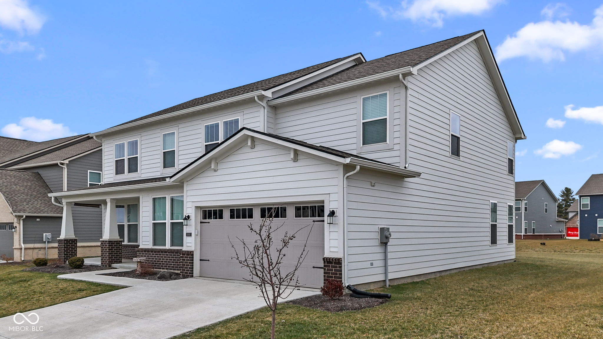 1046 Elmwood Lane