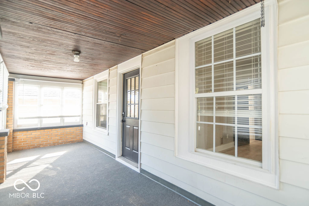 154 S 4th Avenue