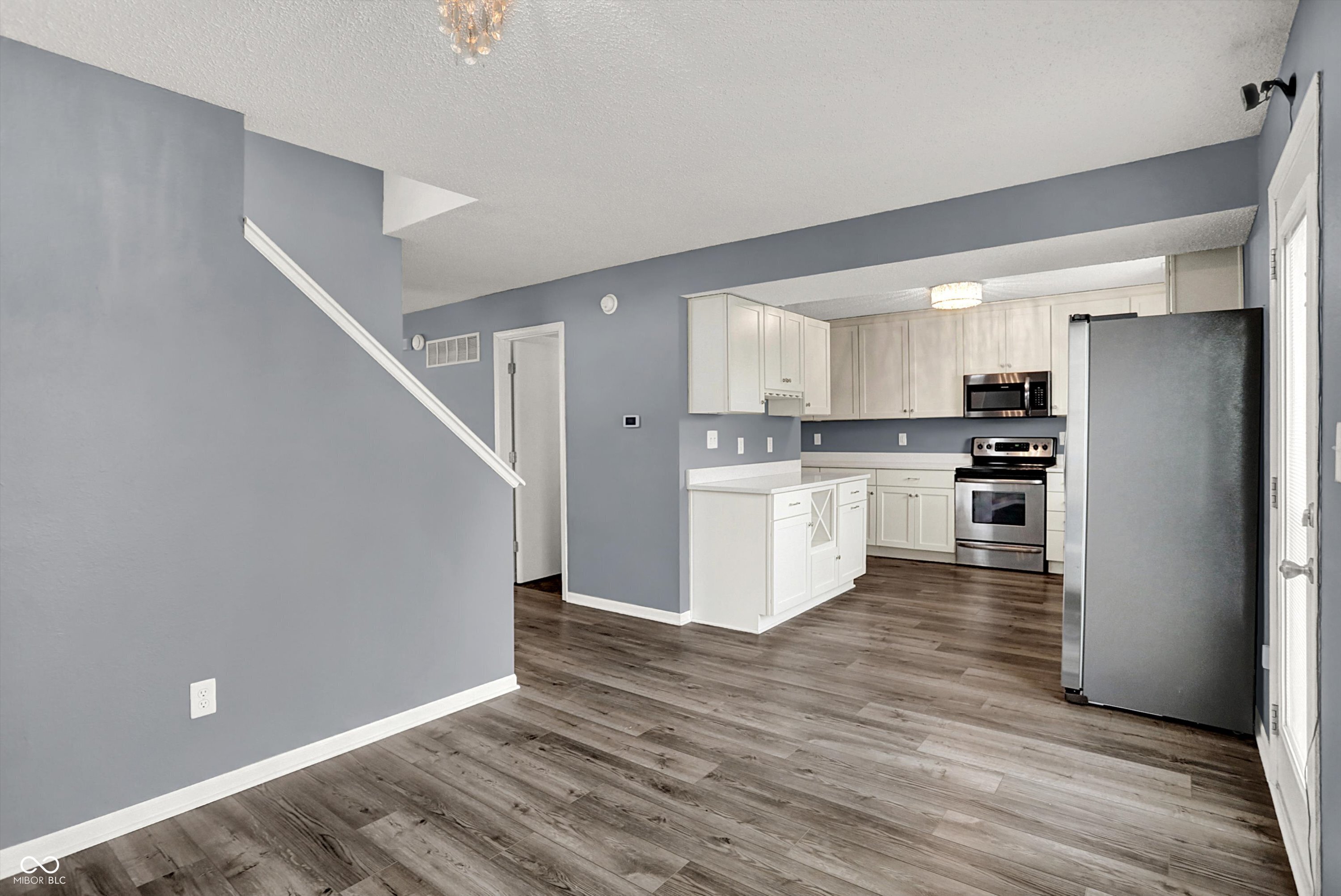 6403 Colonnade Court