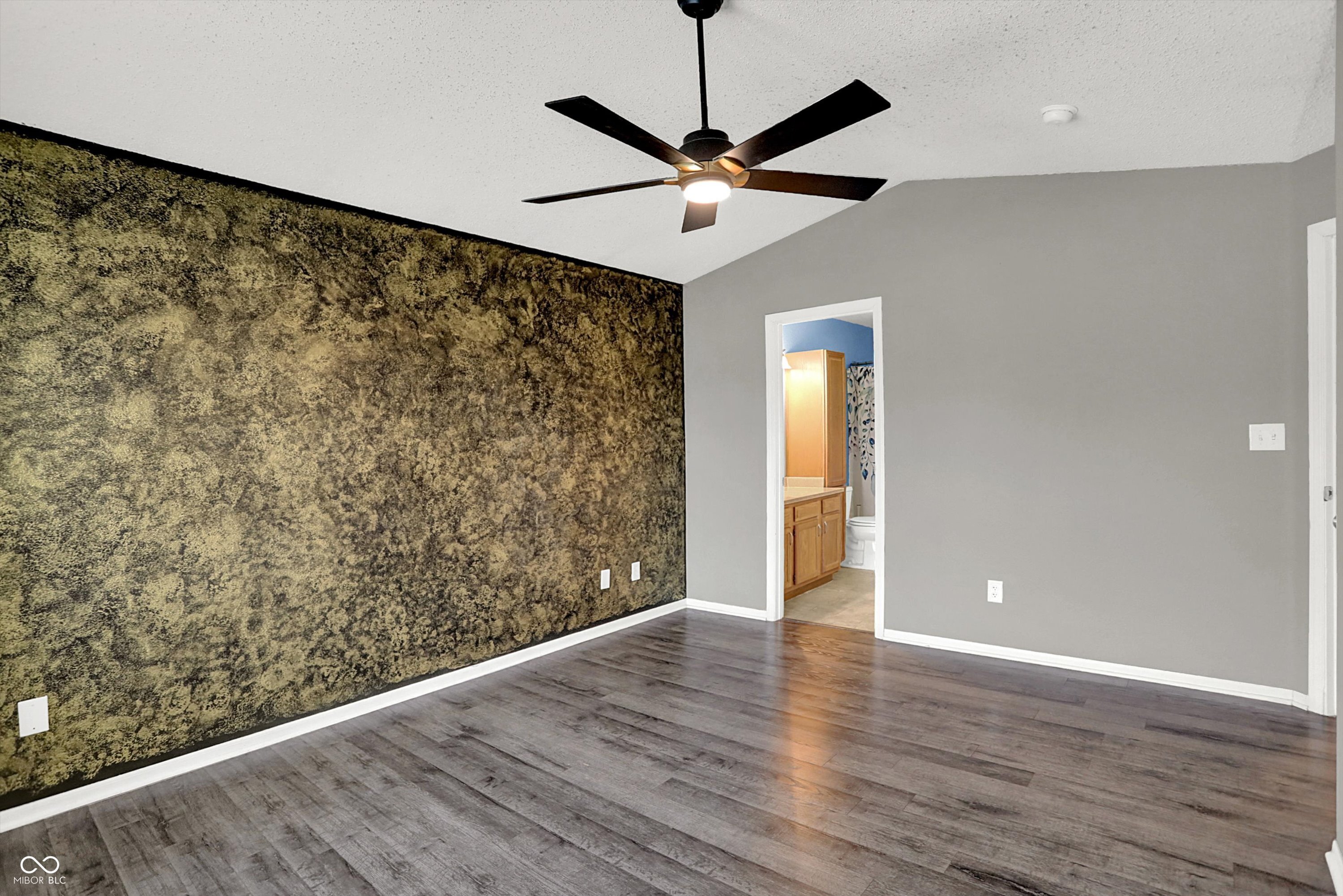 6403 Colonnade Court