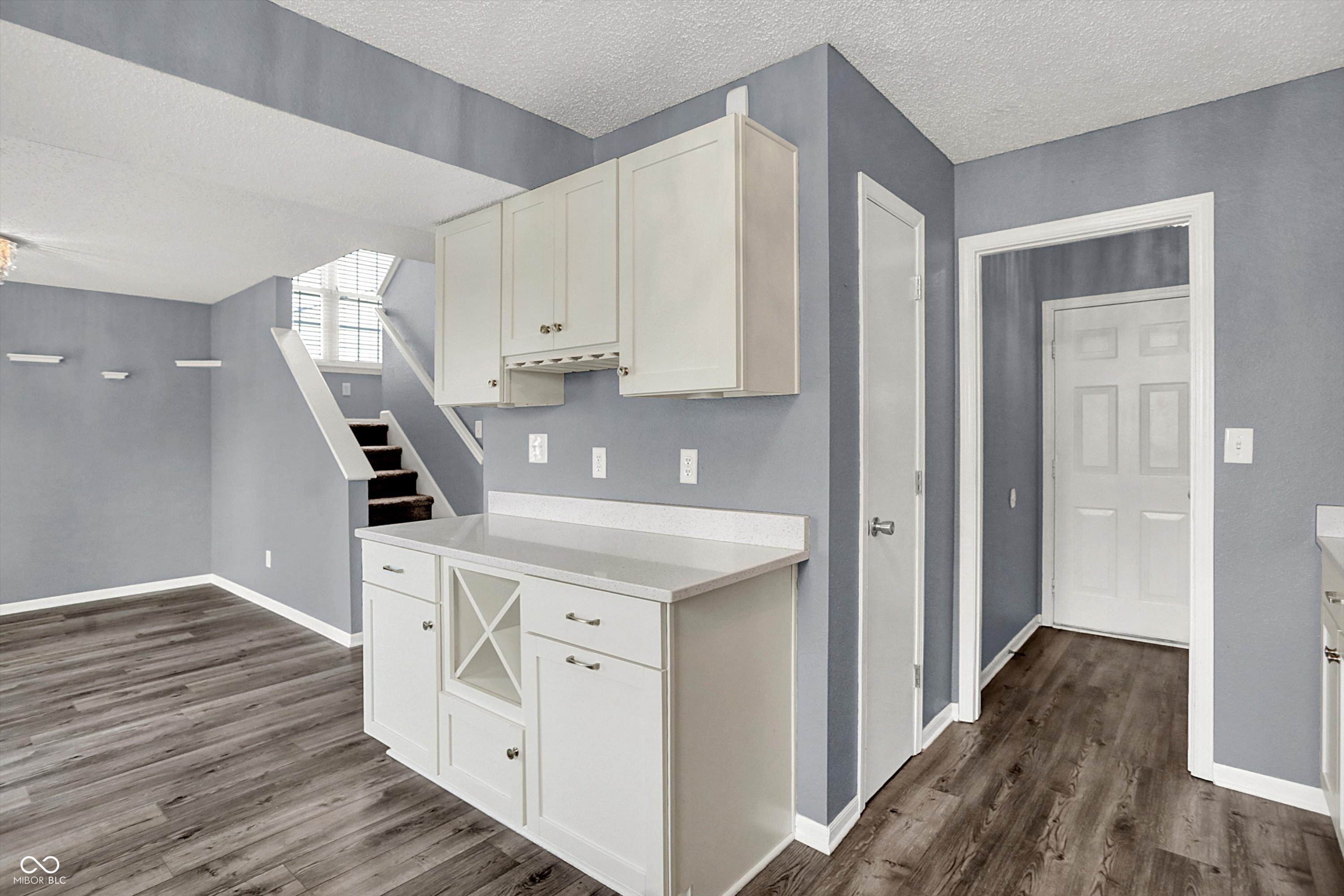 6403 Colonnade Court