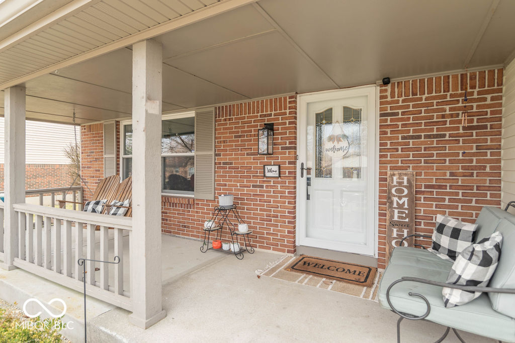 5319 Honey Manor Drive