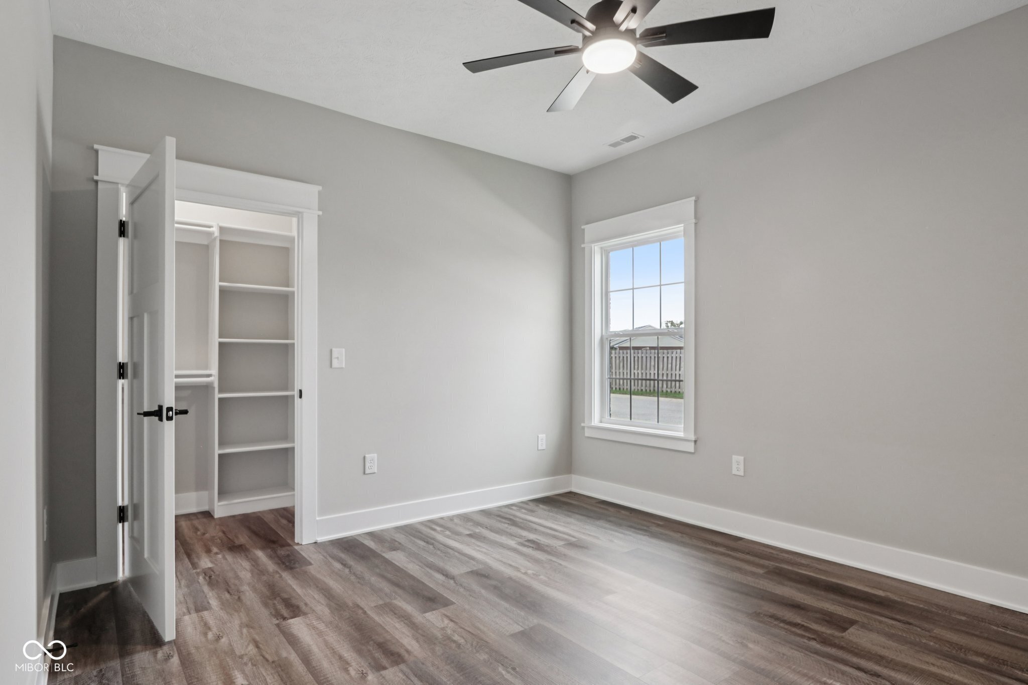 2843 Grandview Lane