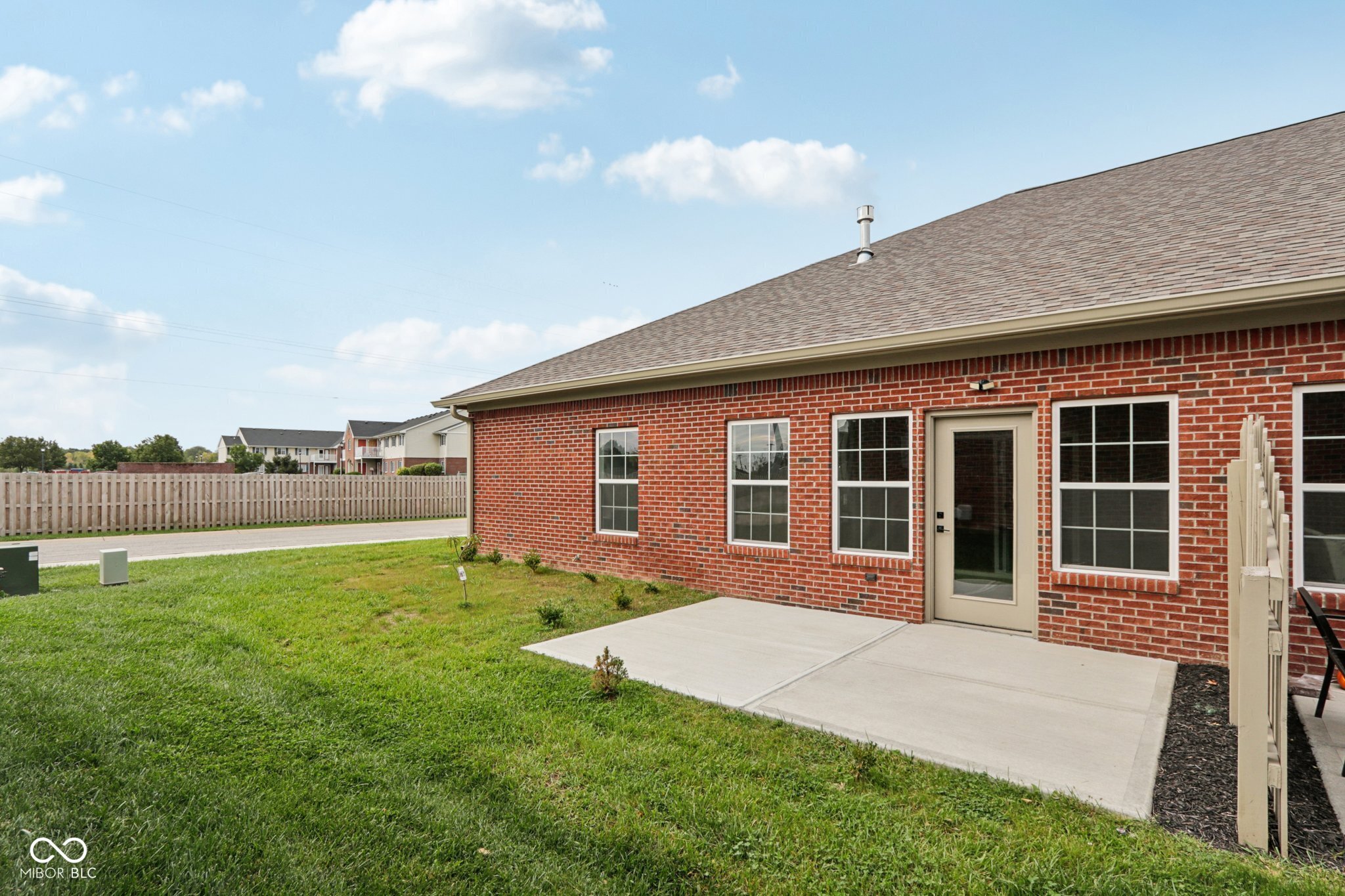 2843 Grandview Lane