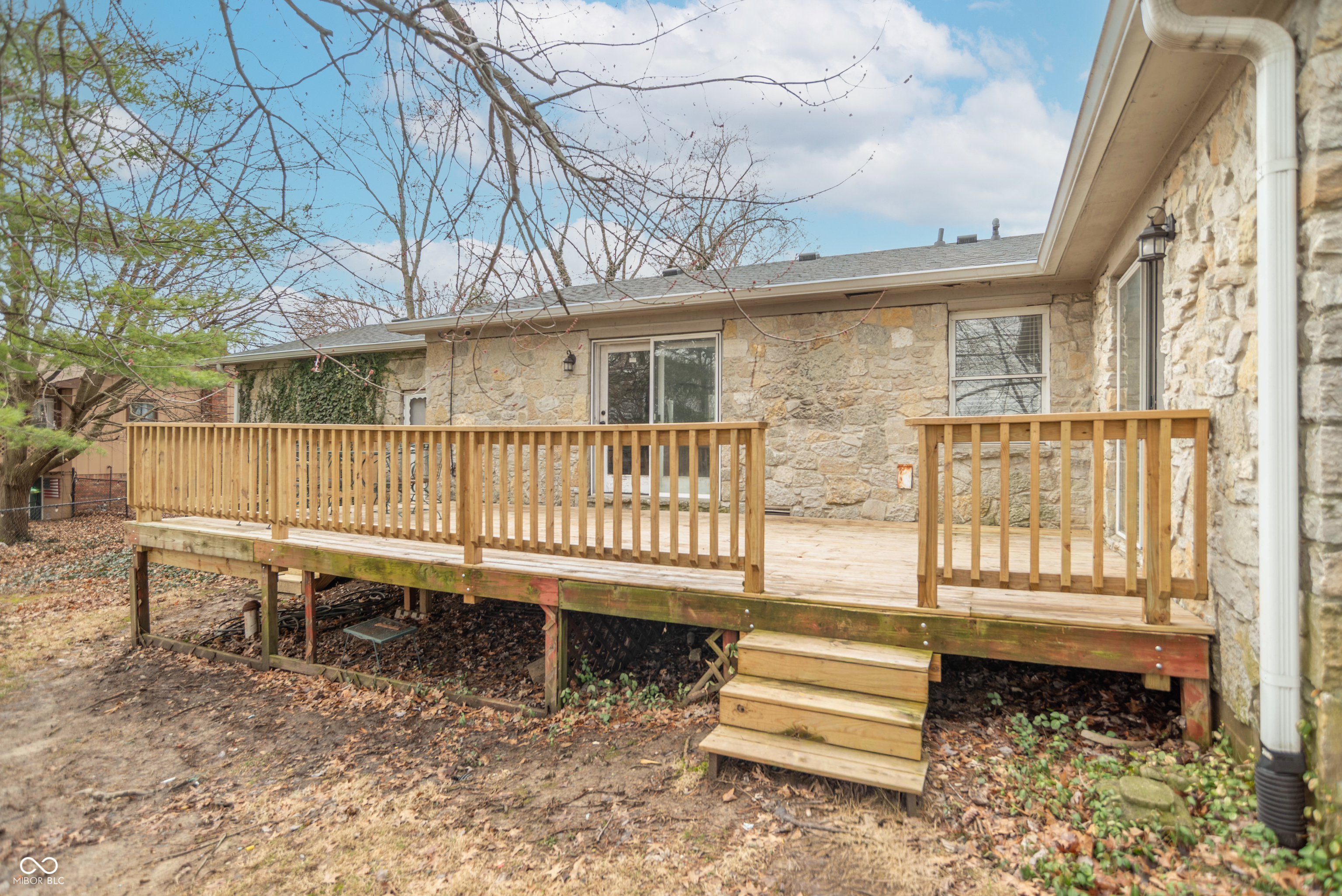 1125 N Routiers Avenue