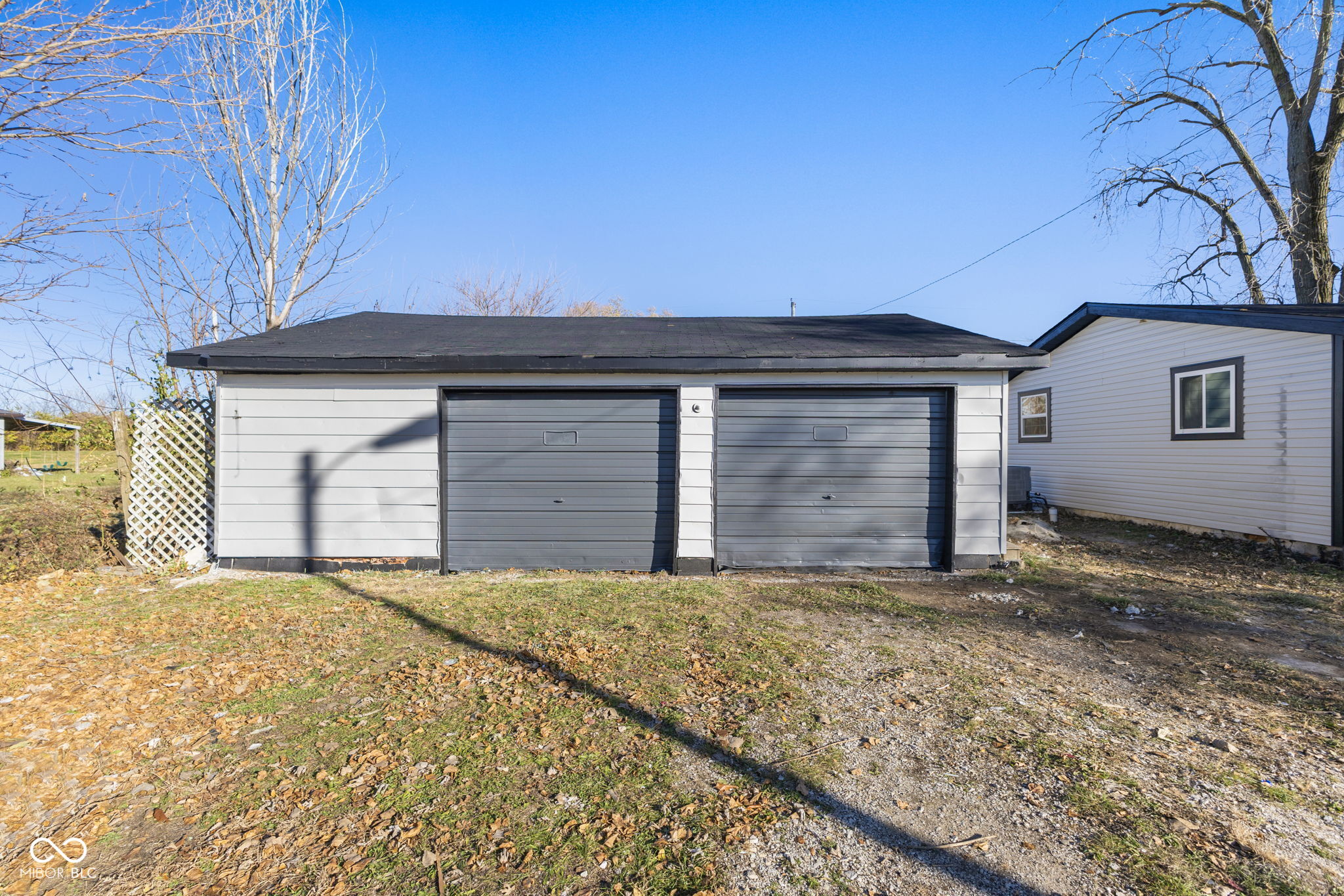 4533 Gordon Drive